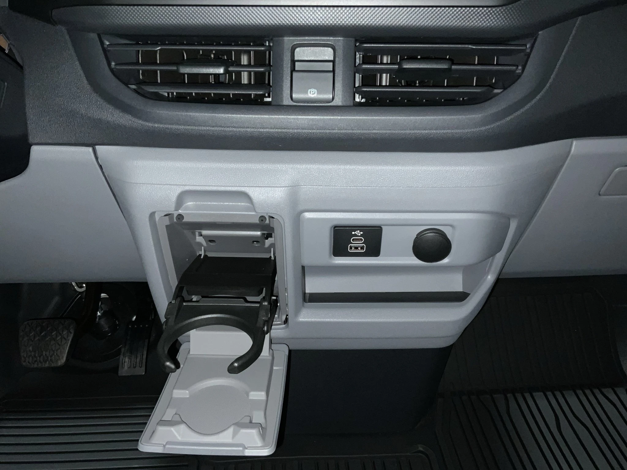 Ford-Transit Custom-image-13
