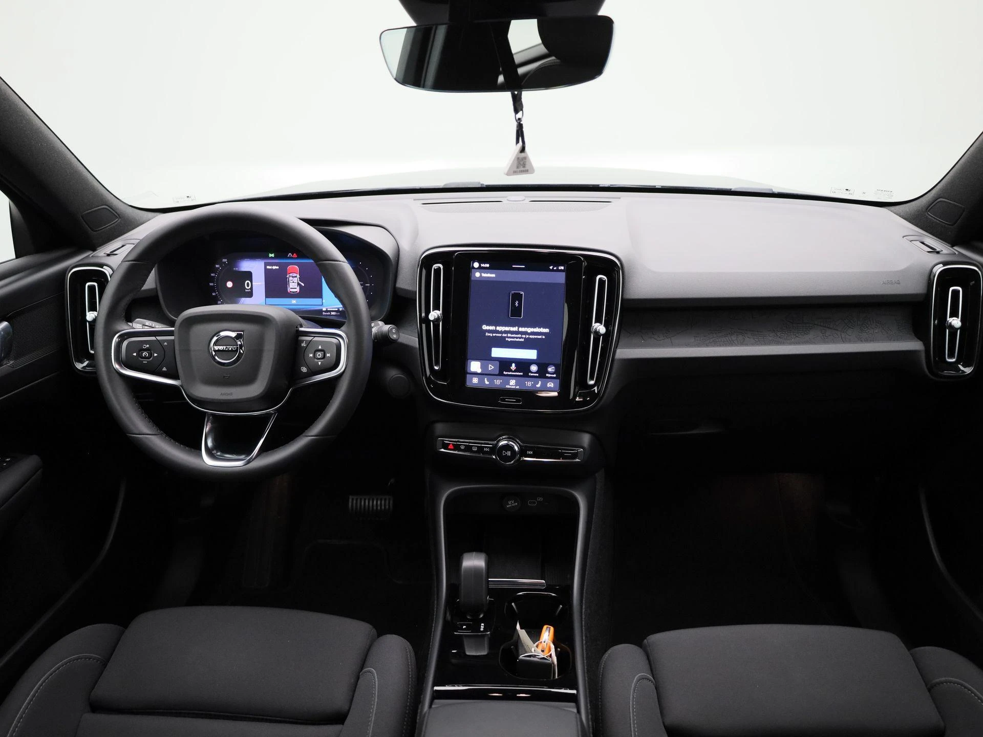 Volvo-XC40-image-33