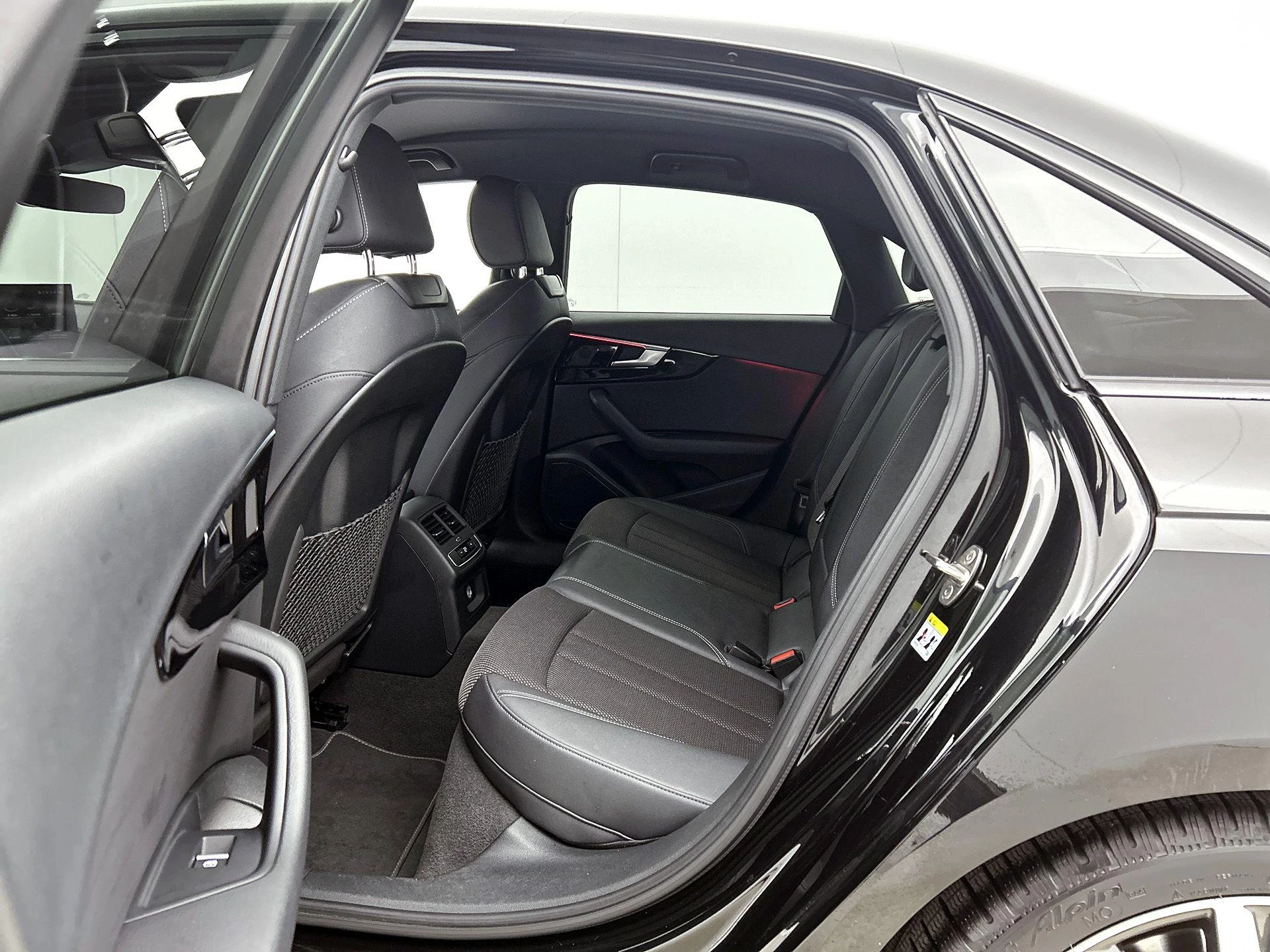 Audi-A4-image-25