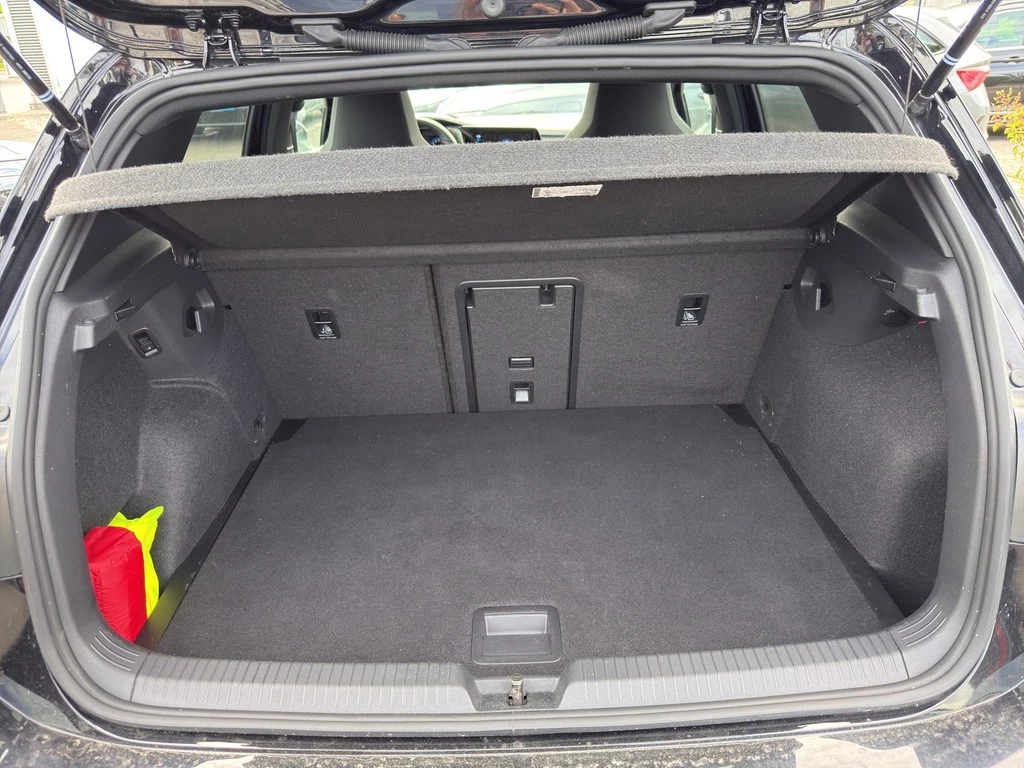 Volkswagen Golf VIII Lim. 2.0 TDI GTD *PANO*AHK*H&K*MATRIX*ACC*
