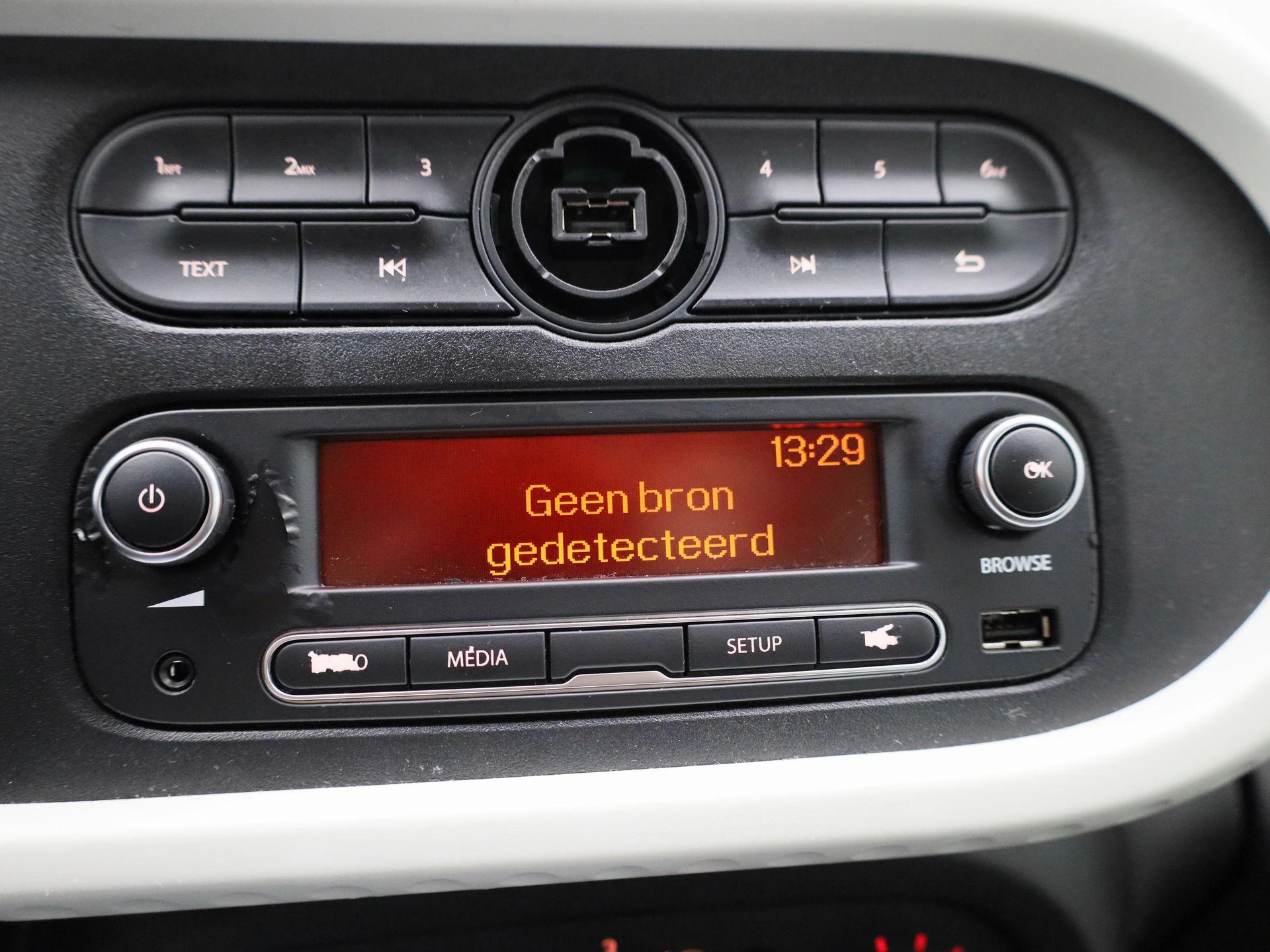 Renault-Twingo-image-16