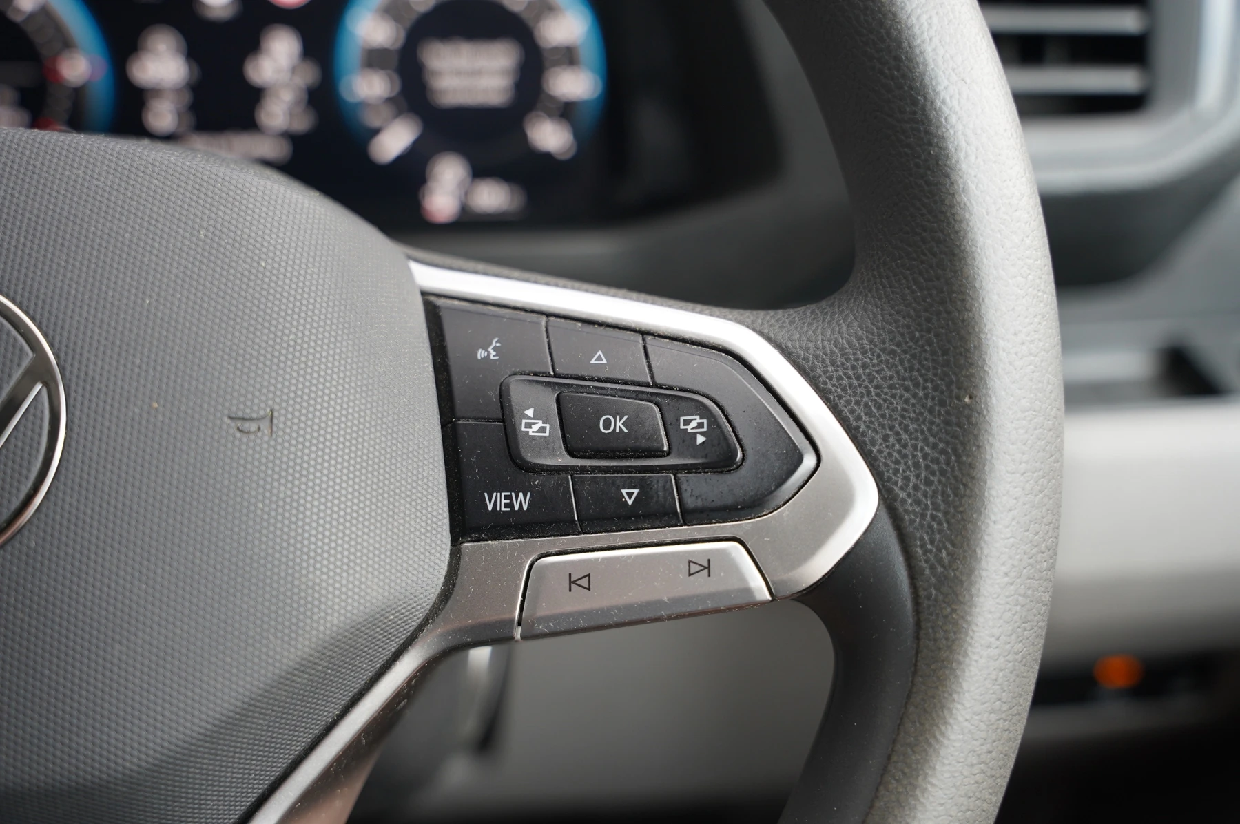 Volkswagen-Crafter-image-16