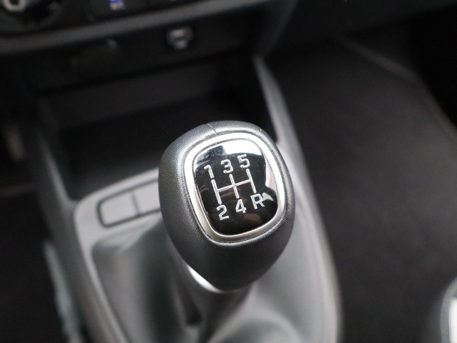 Hyundai-i10-image-21