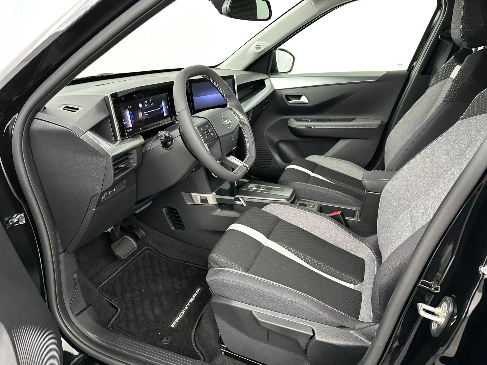 Opel-Frontera-image-9
