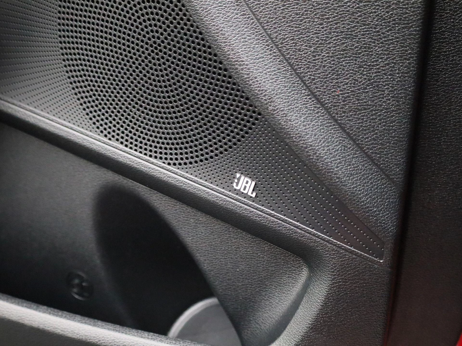 Kia-ProCeed-image-28