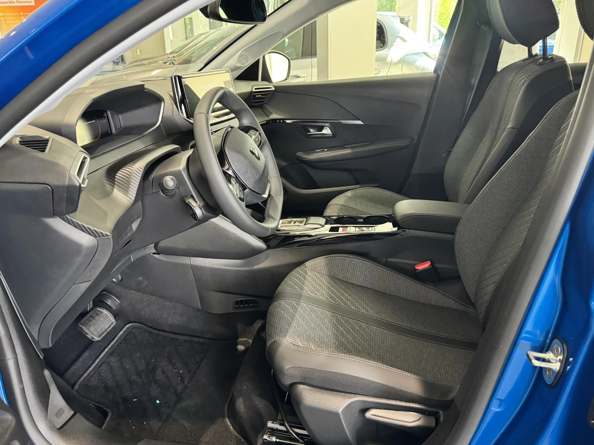 Peugeot 208 1.2 Hybrid 110 e-DCS6 GT