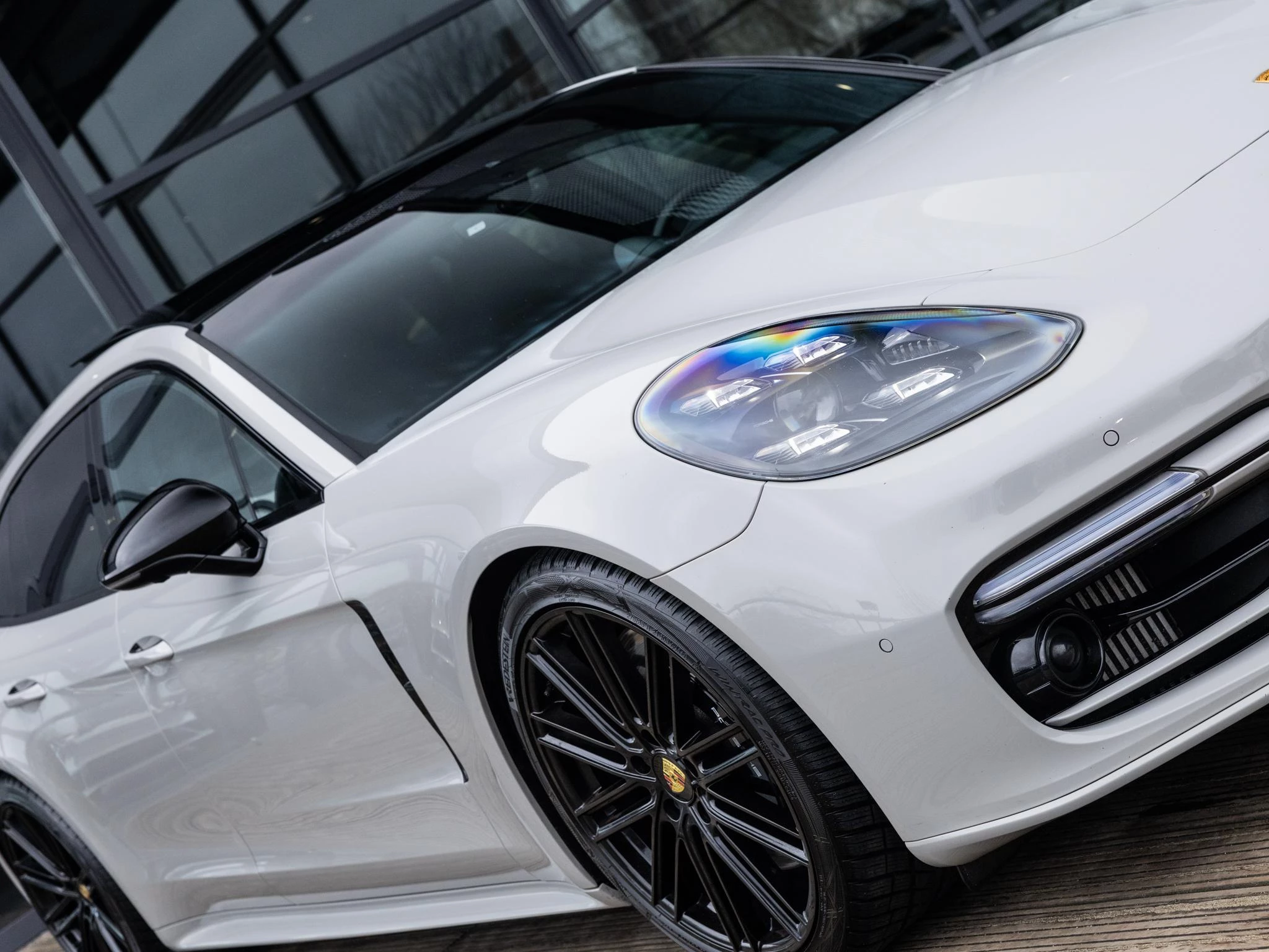 Porsche-Panamera-image-8