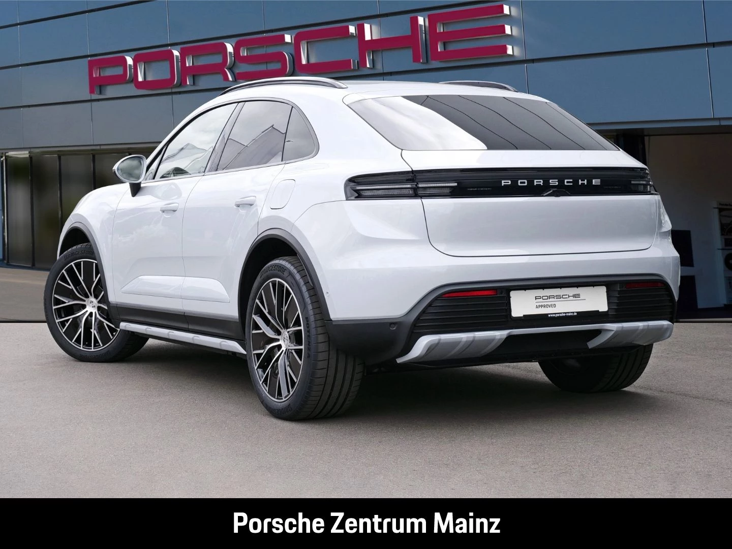 Porsche Macan BOSE Sitzbelüftung Abstandstempomat s