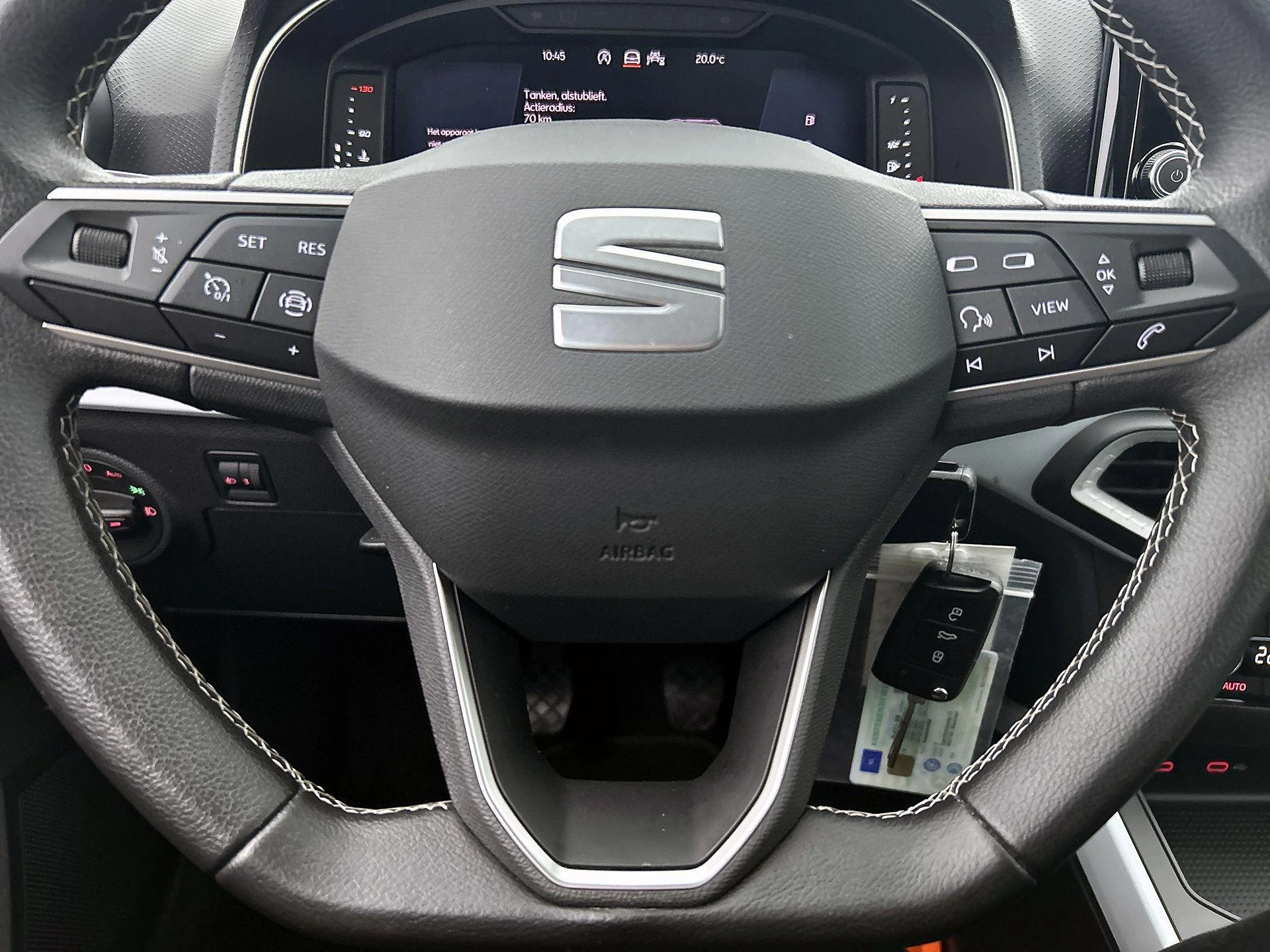 SEAT-Arona-image-28