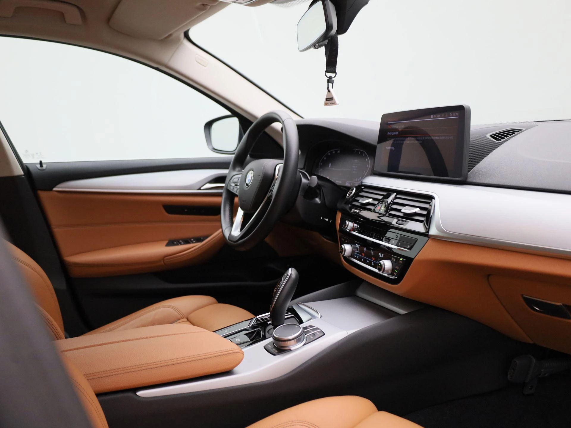 BMW-5 Serie-image-36