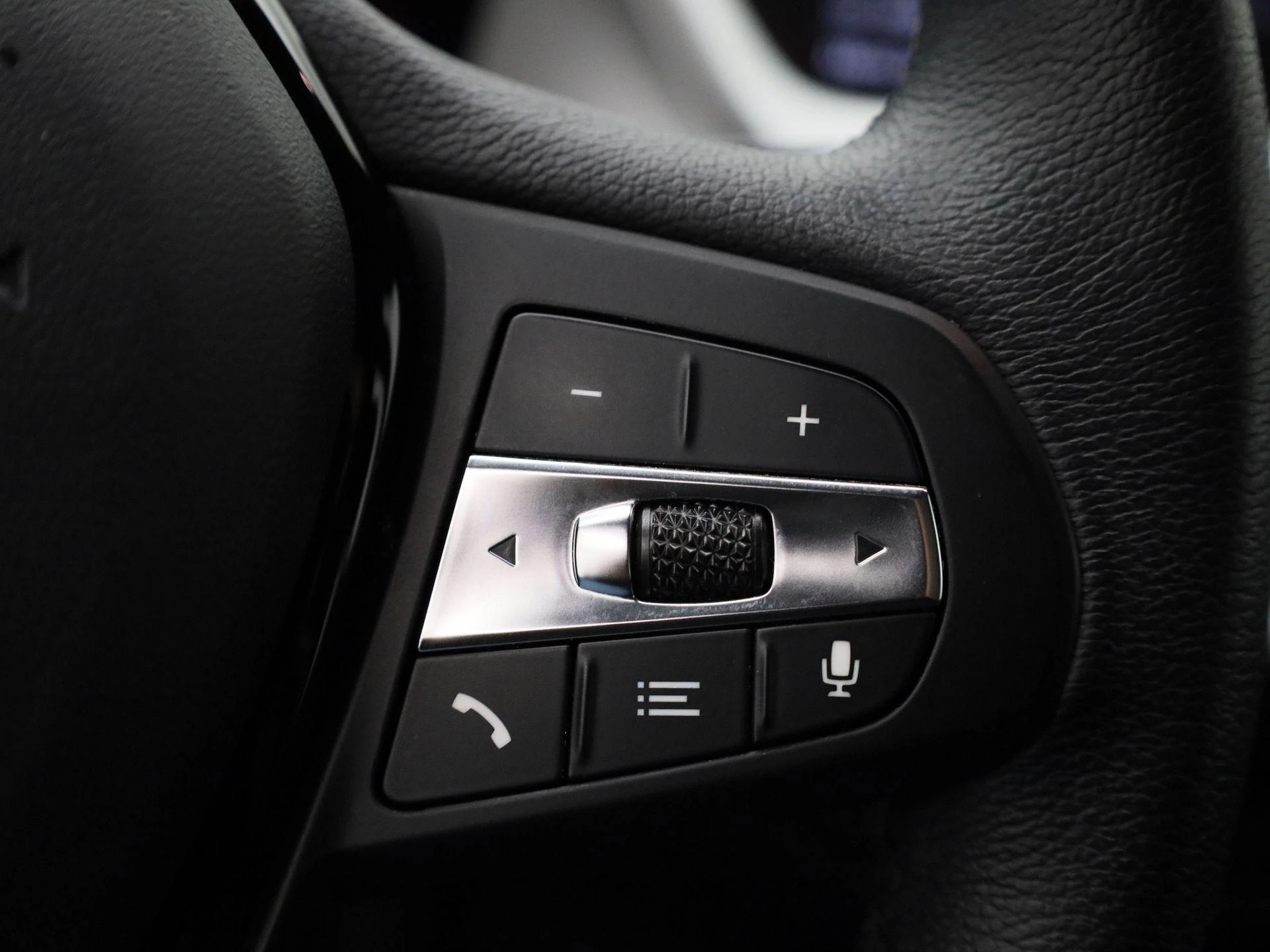 BMW-1 Reeks-image-23