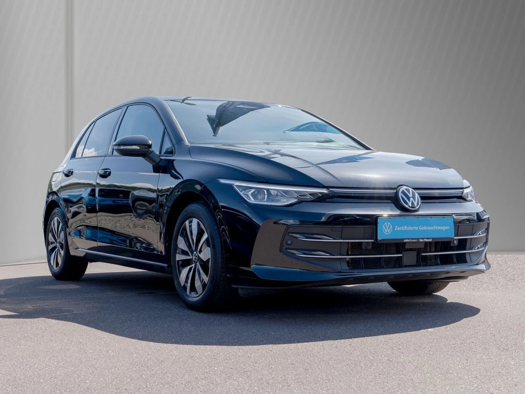 Volkswagen-Golf-image-2