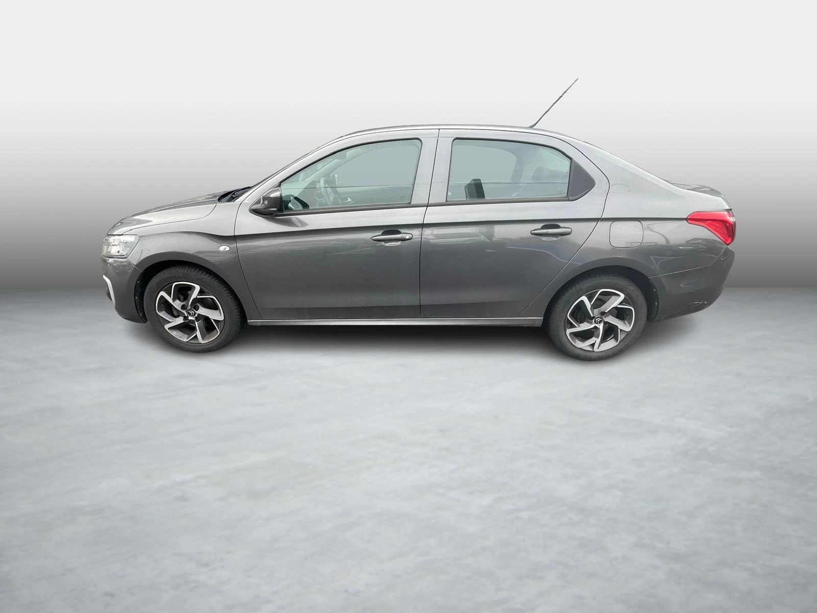 Citroën-C-Elysée-image-2