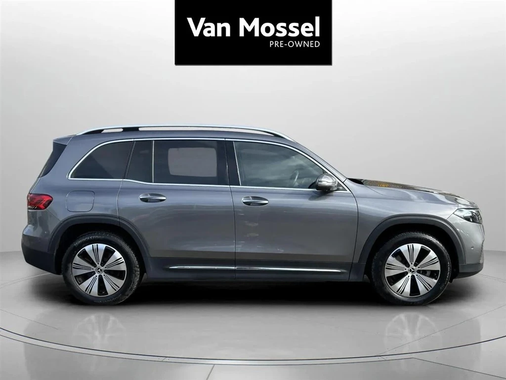 Mercedes-Benz-EQB-image-3