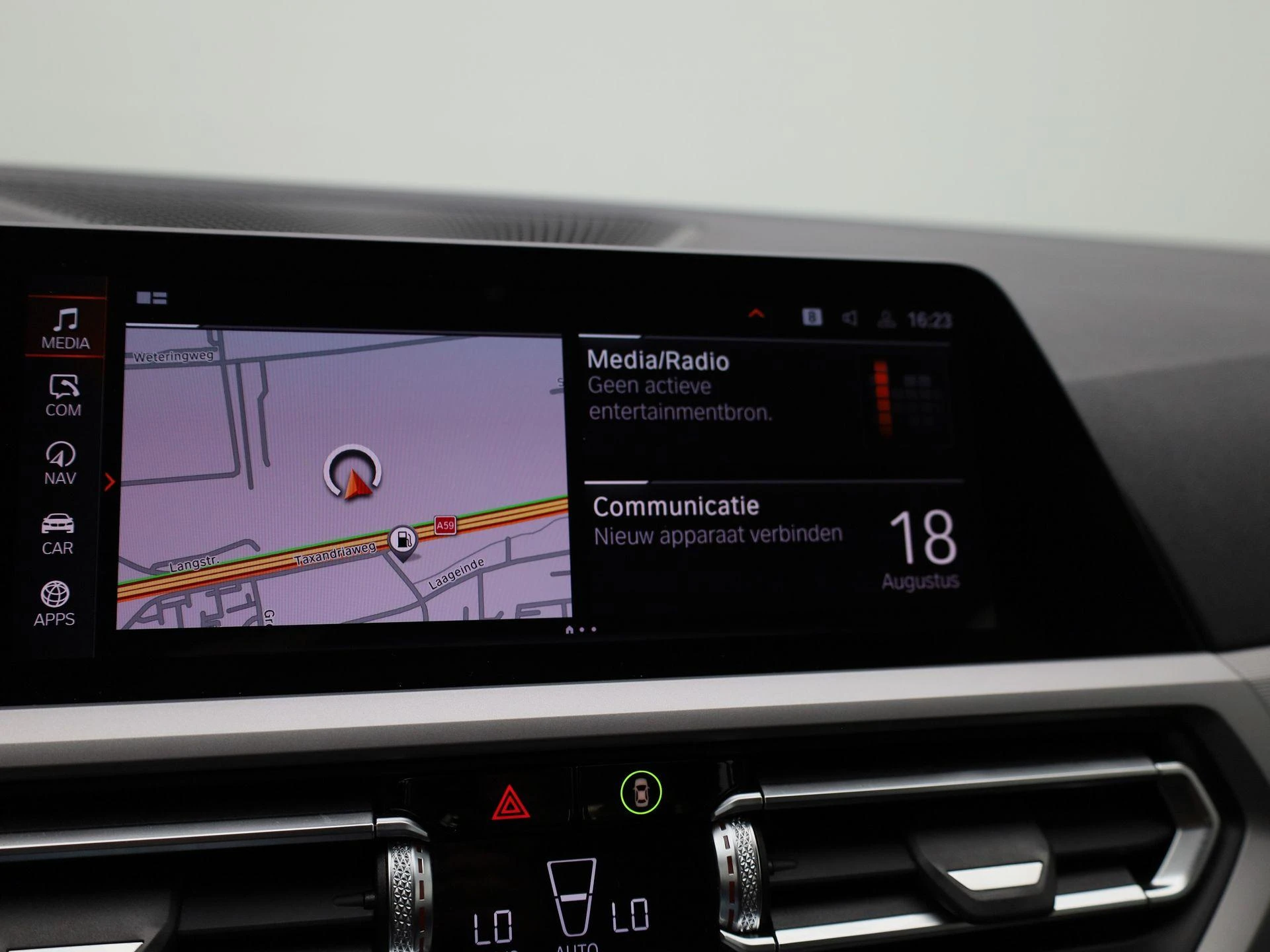 BMW-3 Serie-image-15