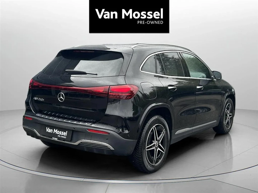 Mercedes-Benz-EQA-image-4