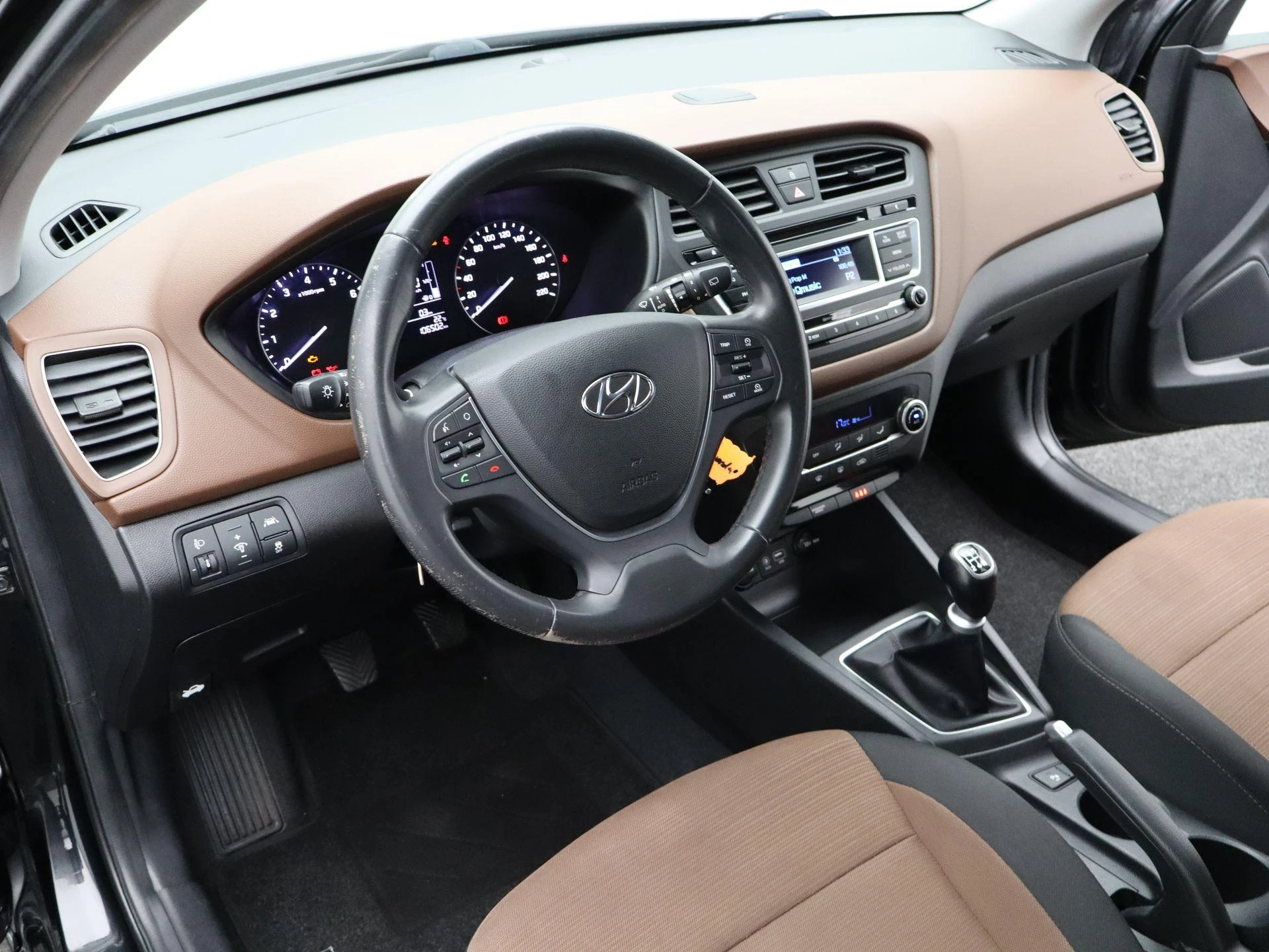 Hyundai-i20-image-27