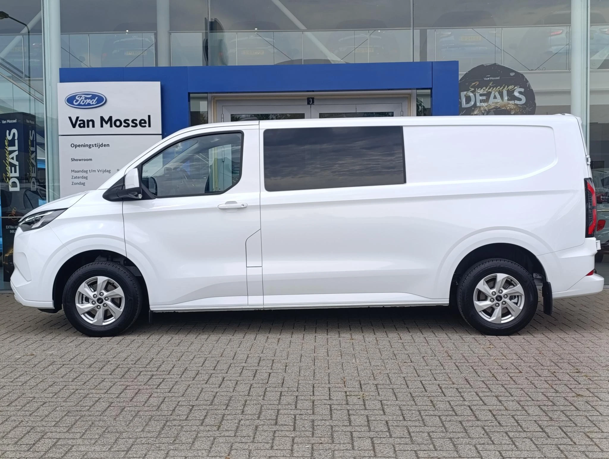 Ford-E-Transit-image-5