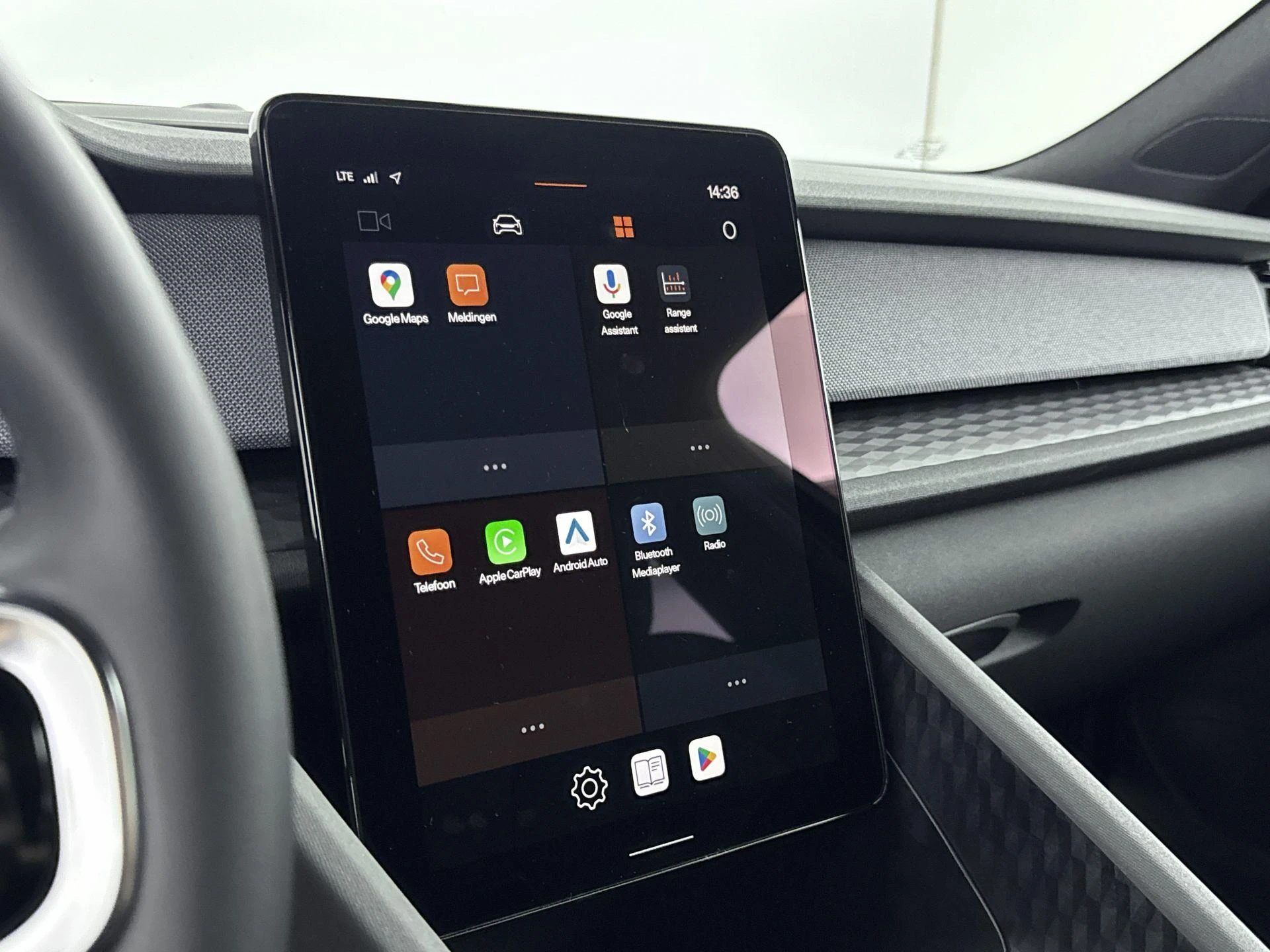 Polestar-2-image-11
