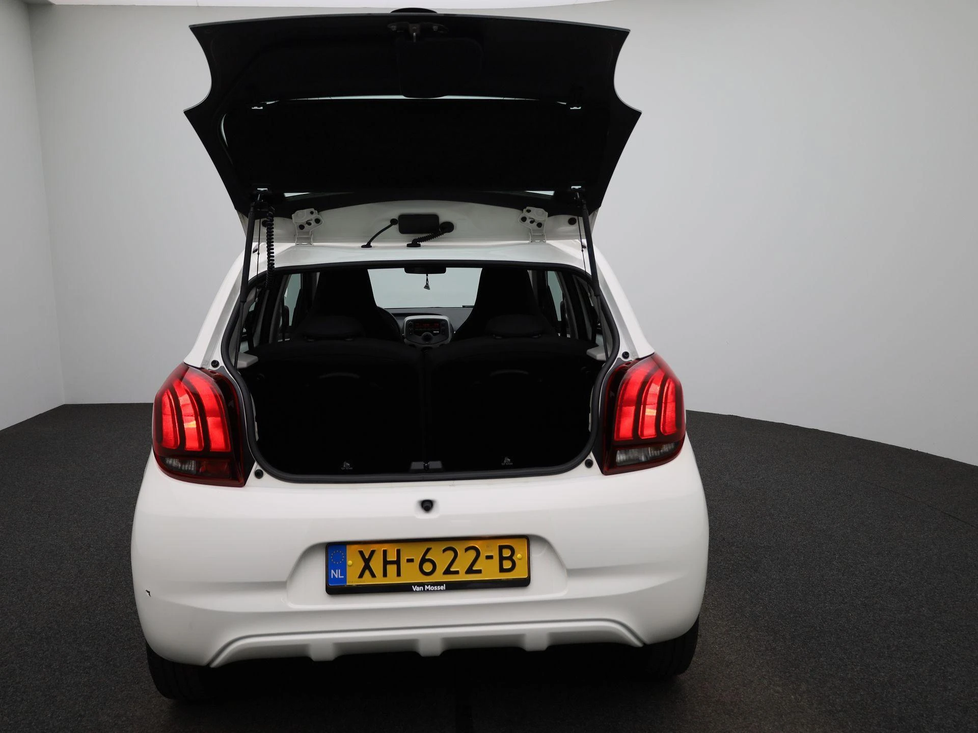 Peugeot-108-image-10