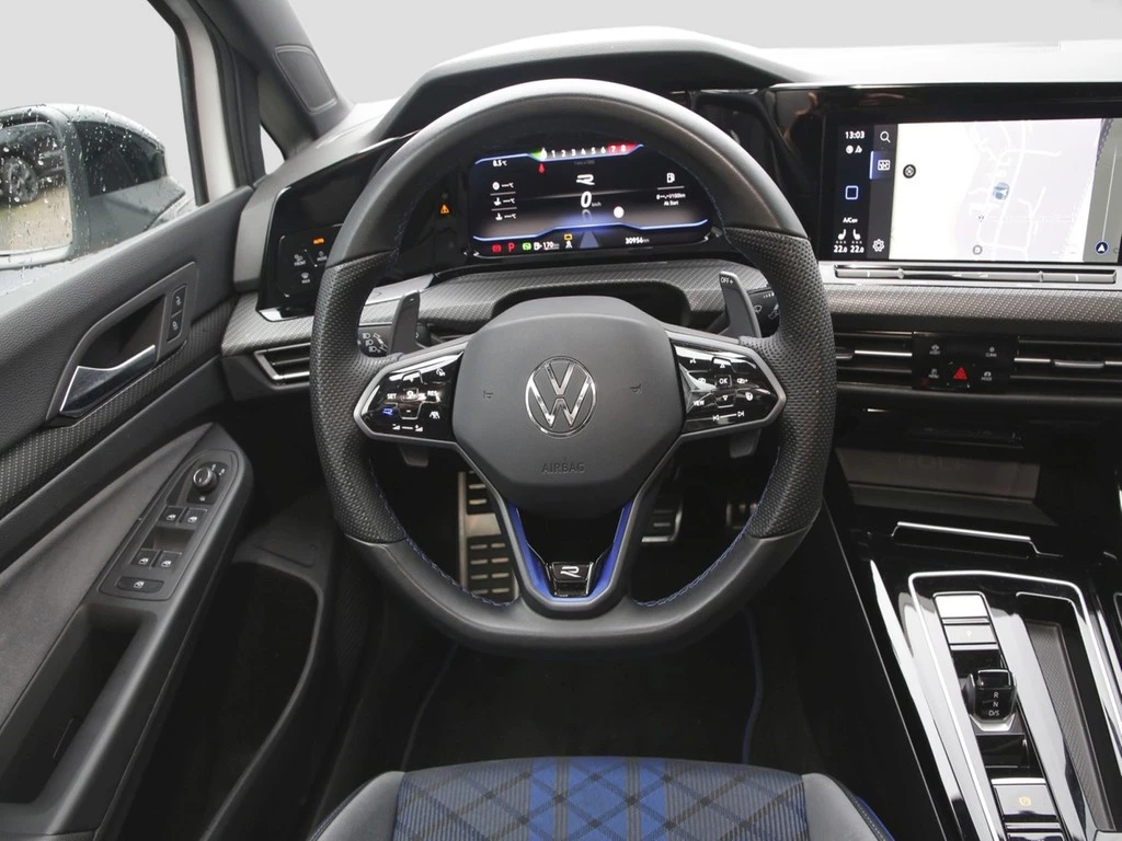Volkswagen-Golf-image-14