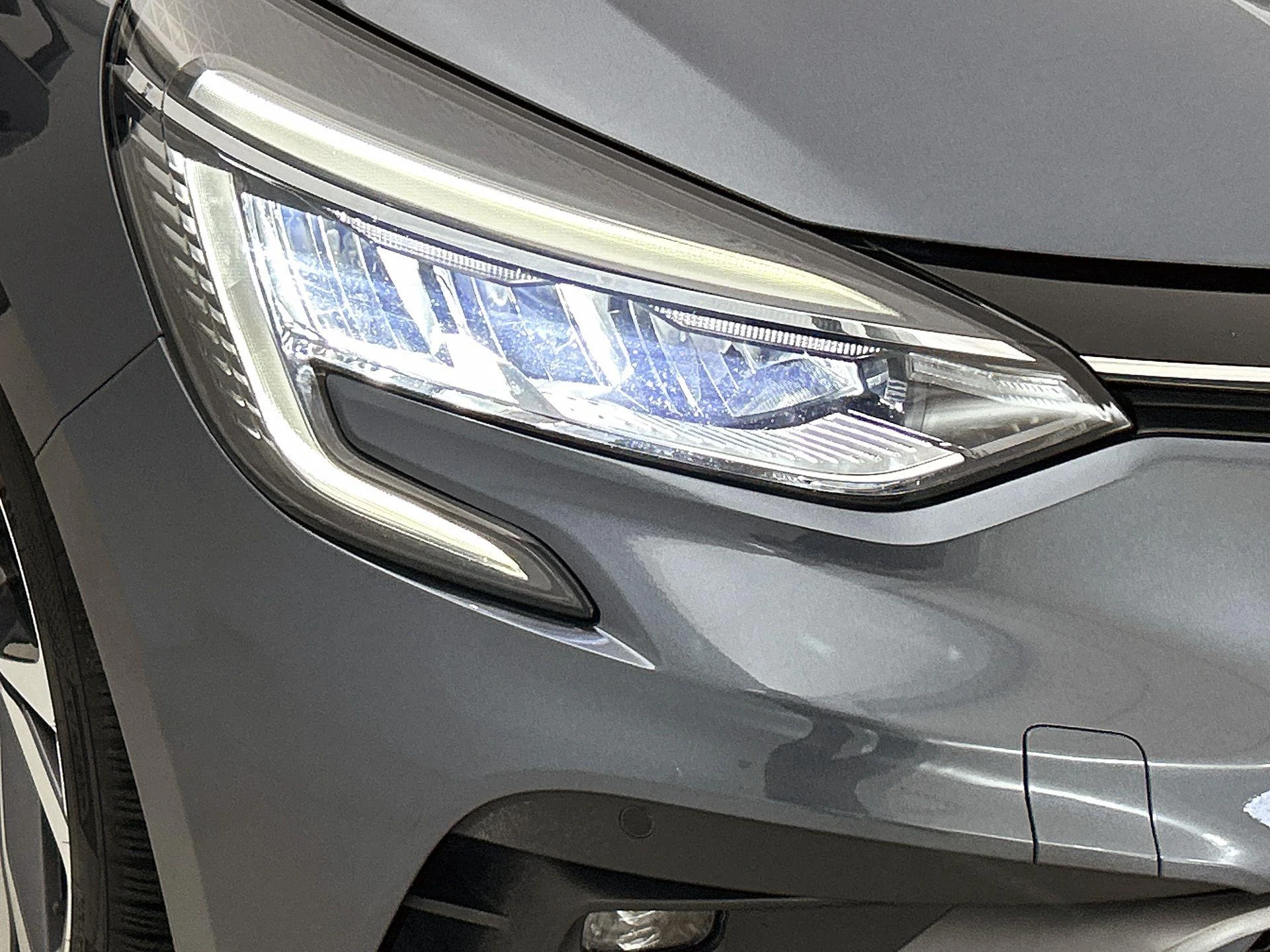 Renault-Clio-image-24