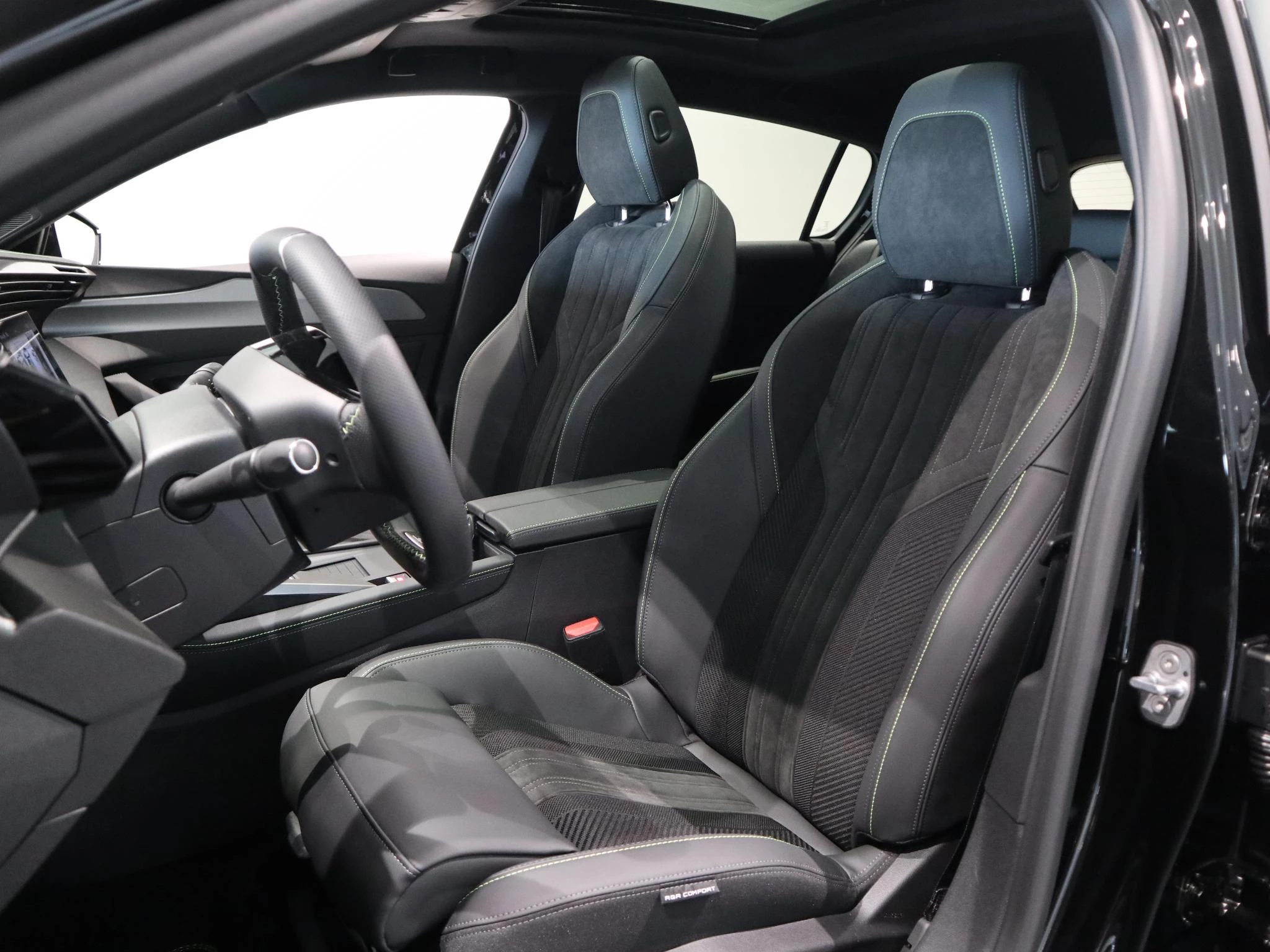 Peugeot-e-308-image-7