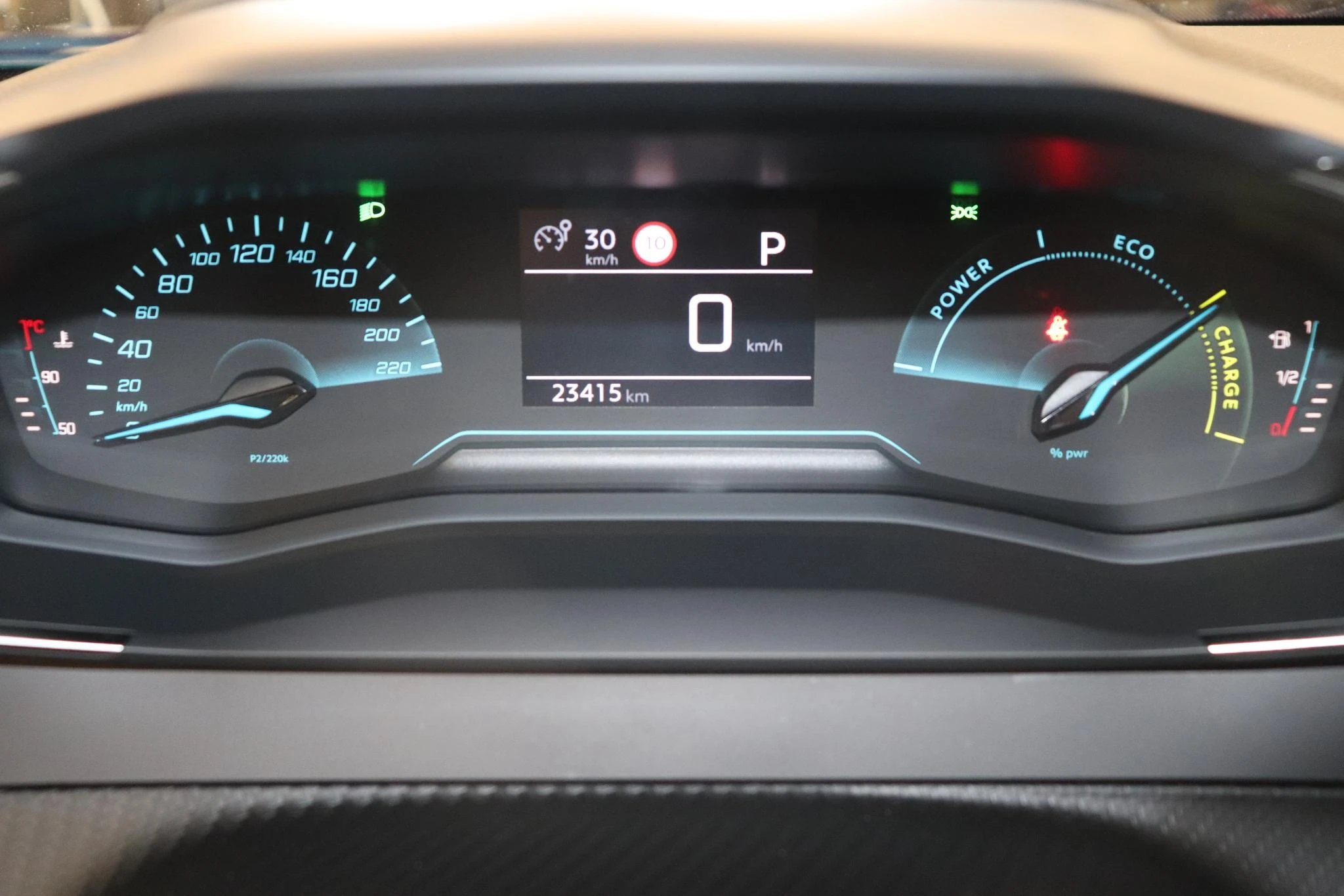 Peugeot-2008-image-12