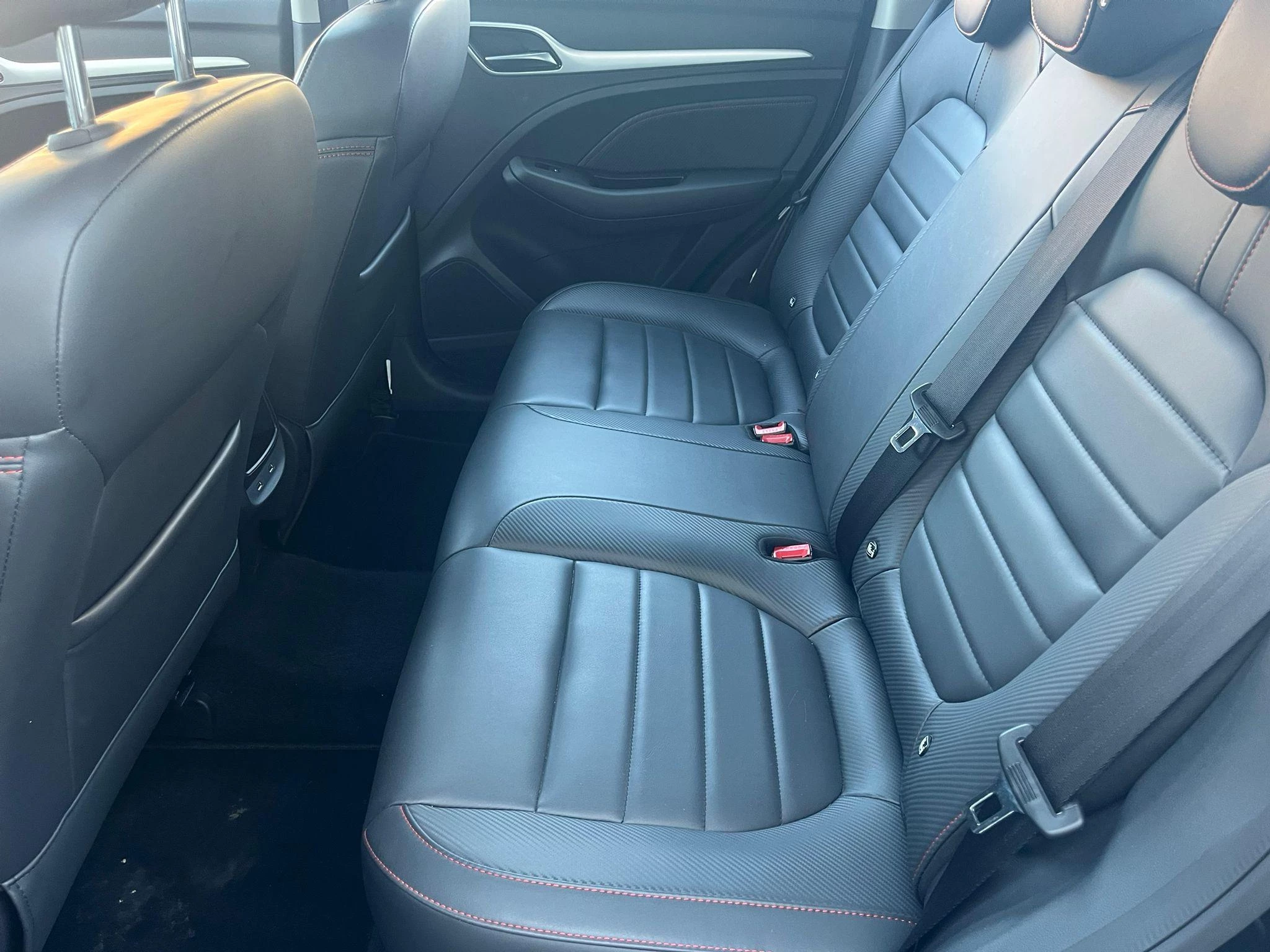 MG ZS ICE 1.0 AT LUXURY FWD