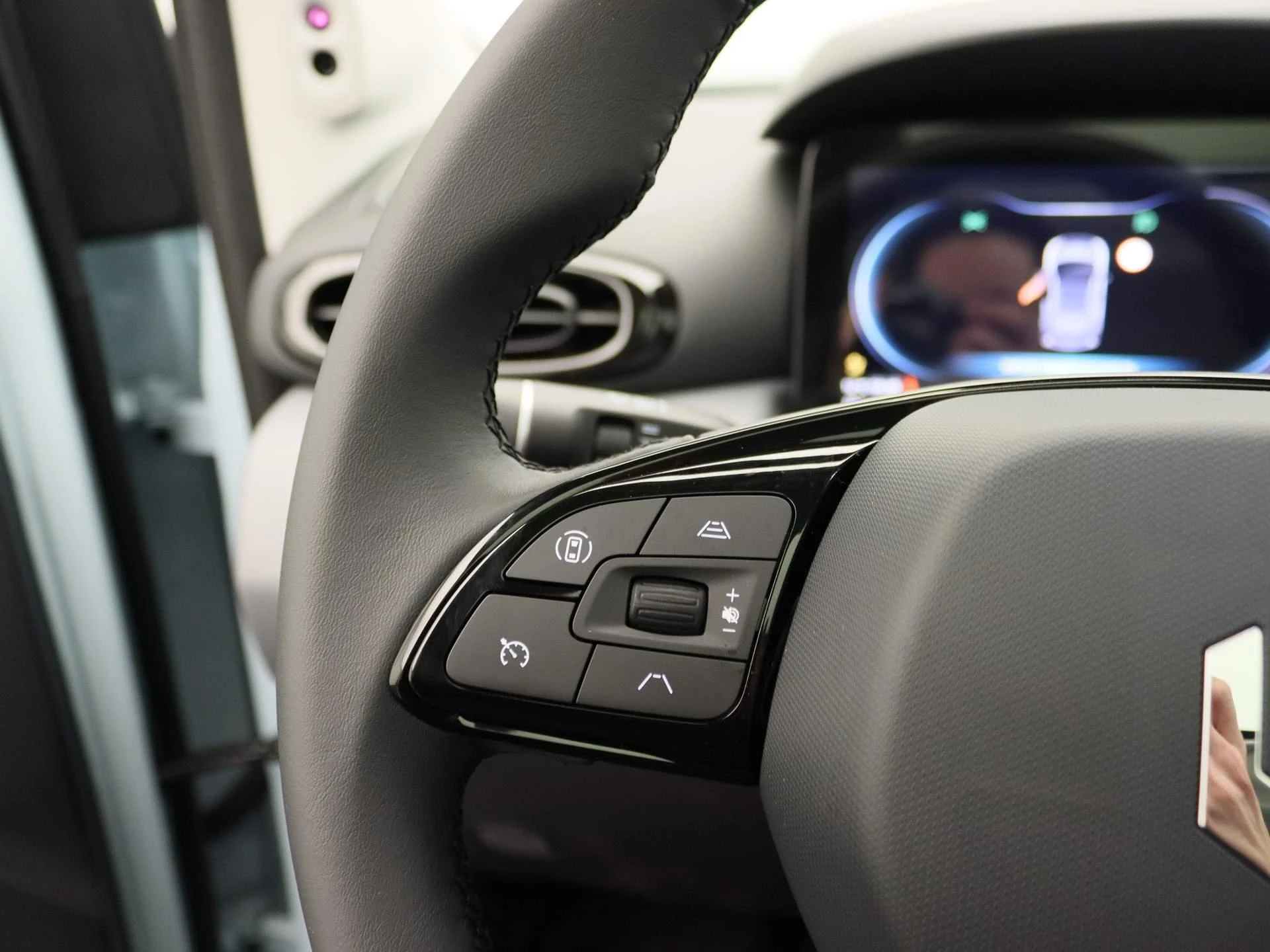 Leapmotor-T03-image-17