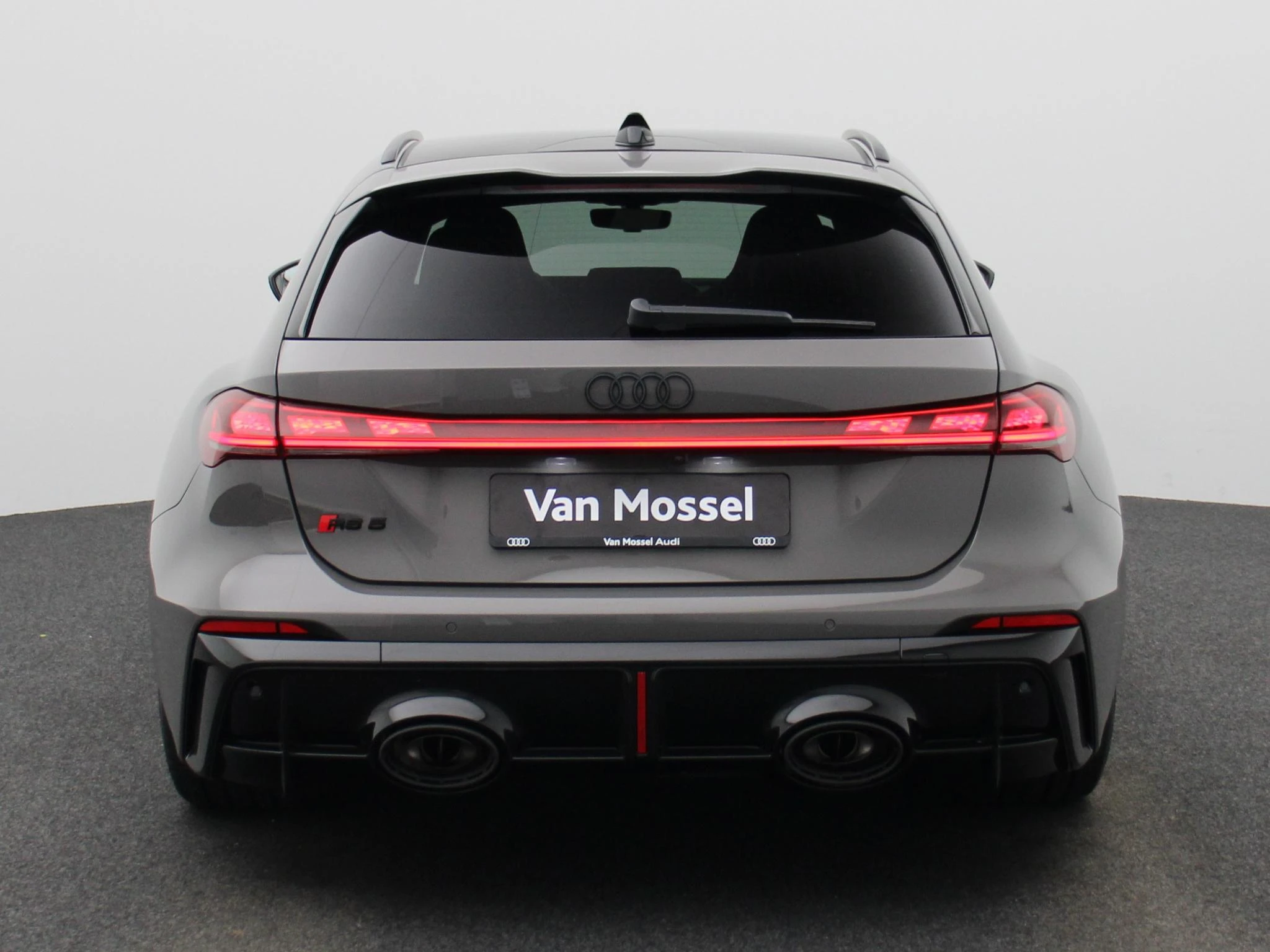 Audi-RS5-image-5