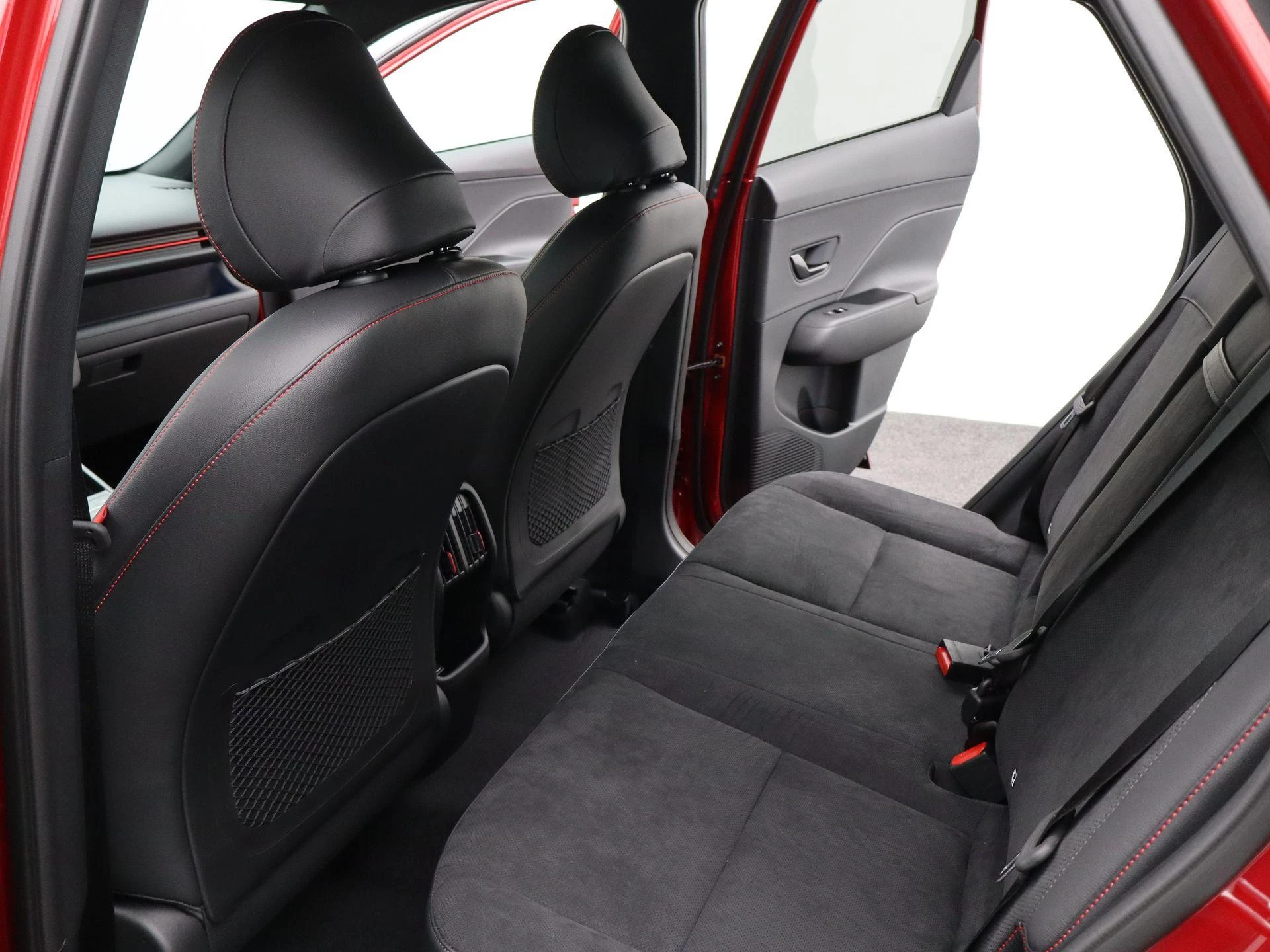 Hyundai-Kona-image-12