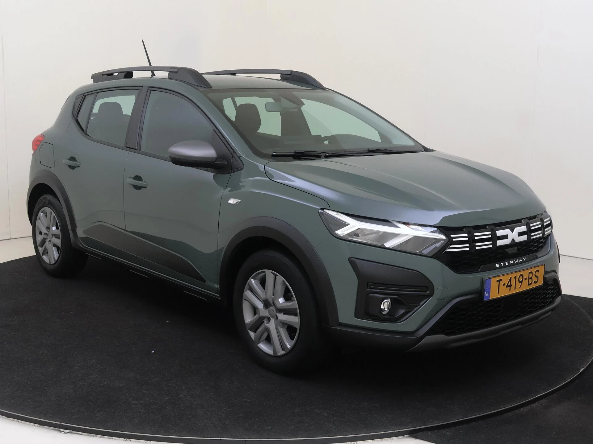 Dacia-Sandero Stepway-image-1