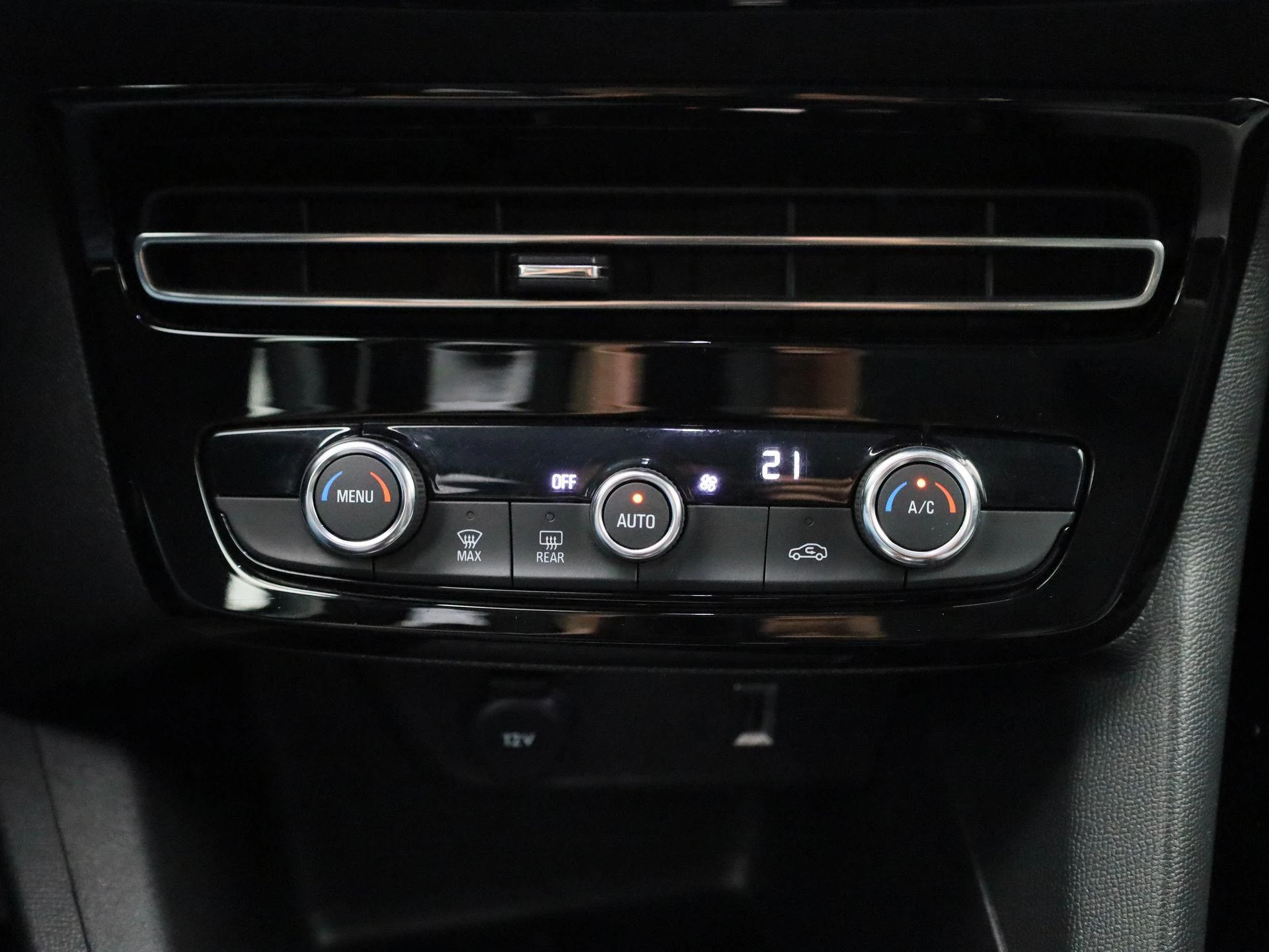 Opel Mokka-e BEV 50kWh e-Elegance