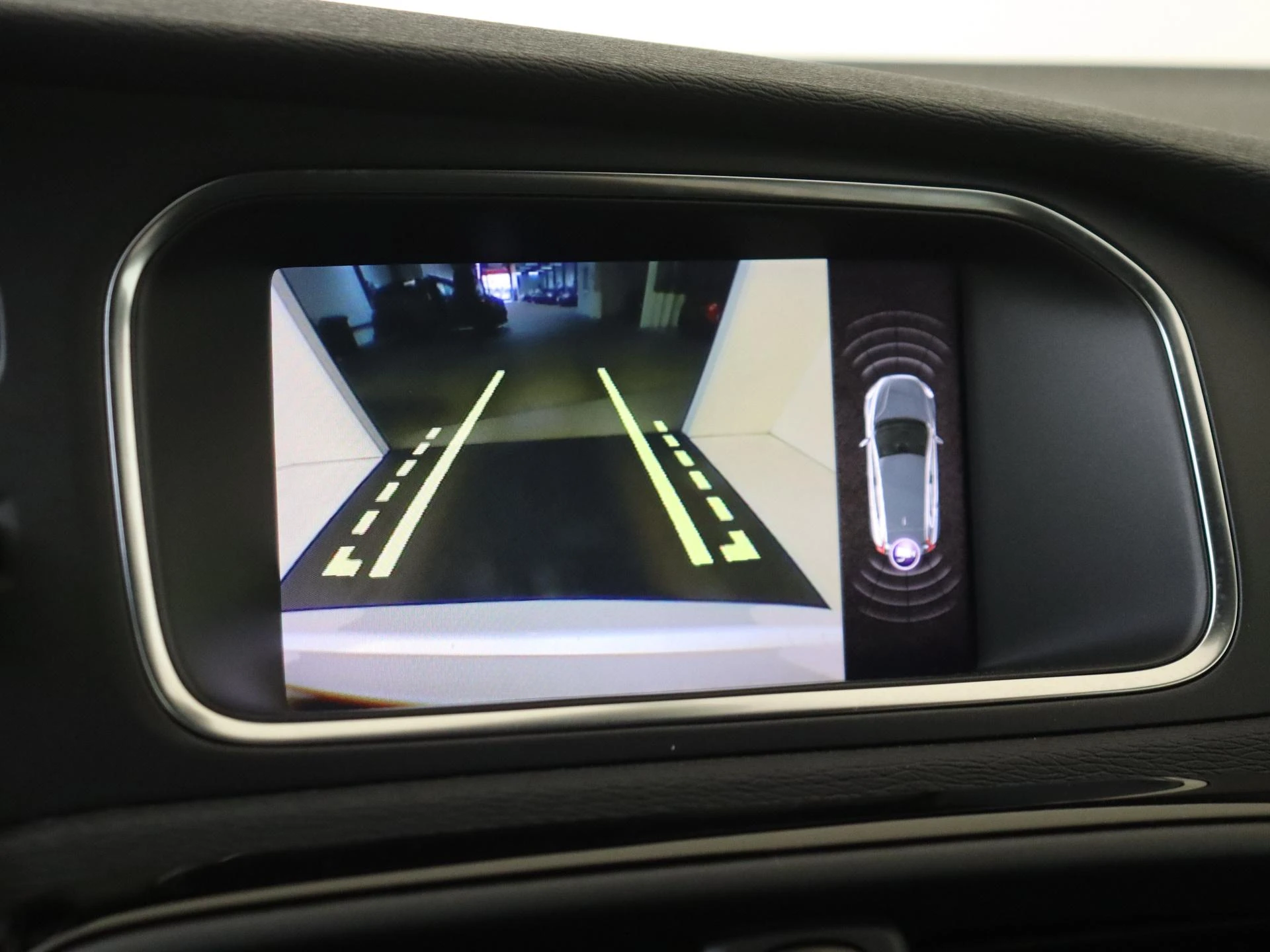Volvo-V40-image-19