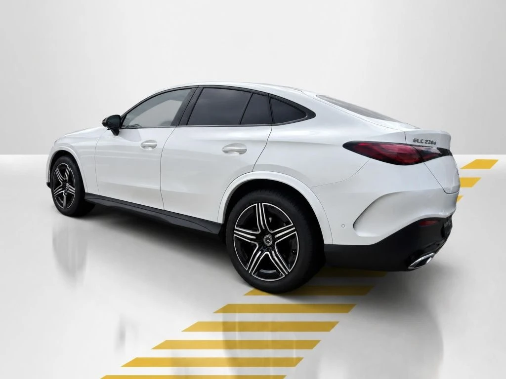 Mercedes-Benz-GLC 220 d-image-12
