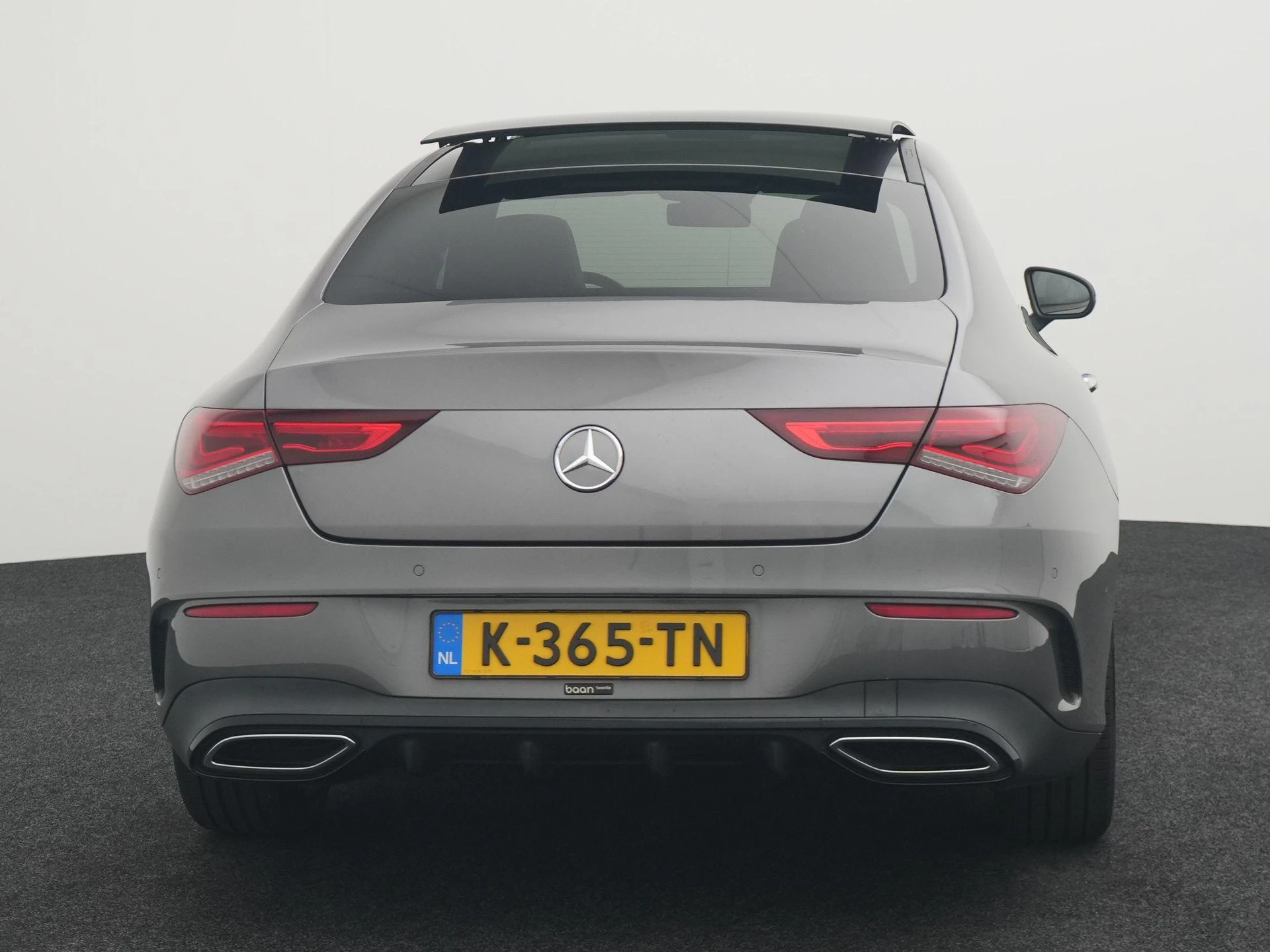 Mercedes-Benz-CLA-image-4