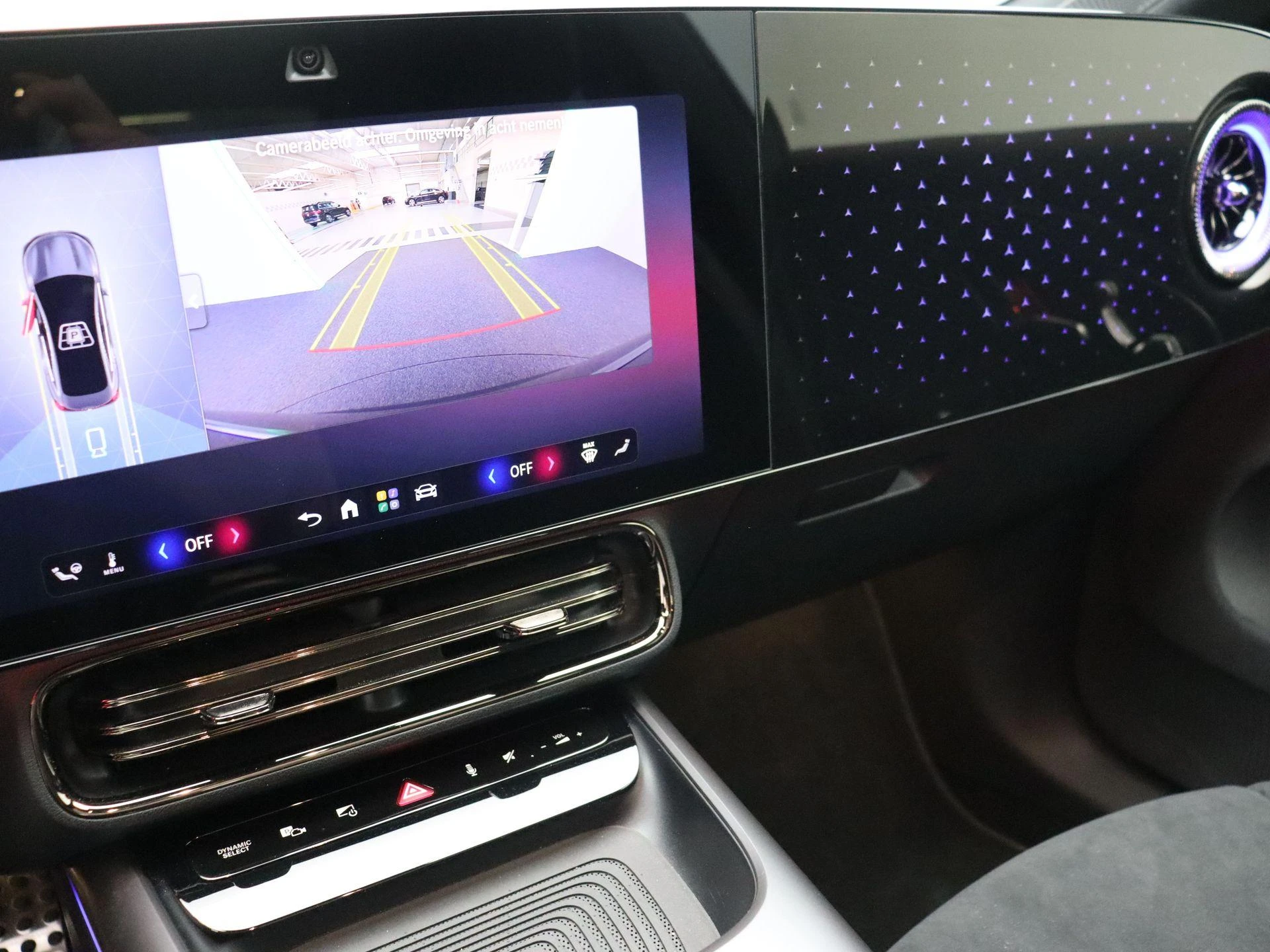 Mercedes-Benz-CLA-image-13