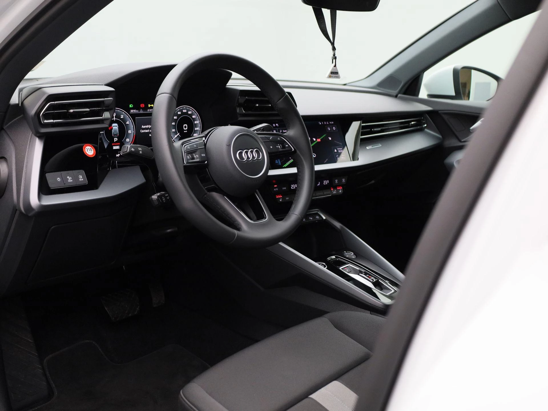 Audi-A3-image-35