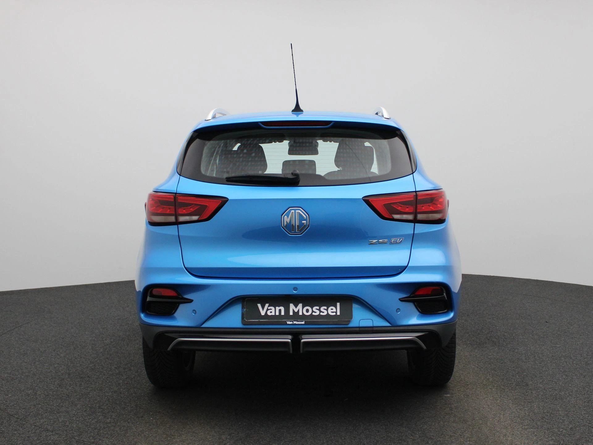 MG-ZS EV-image-4