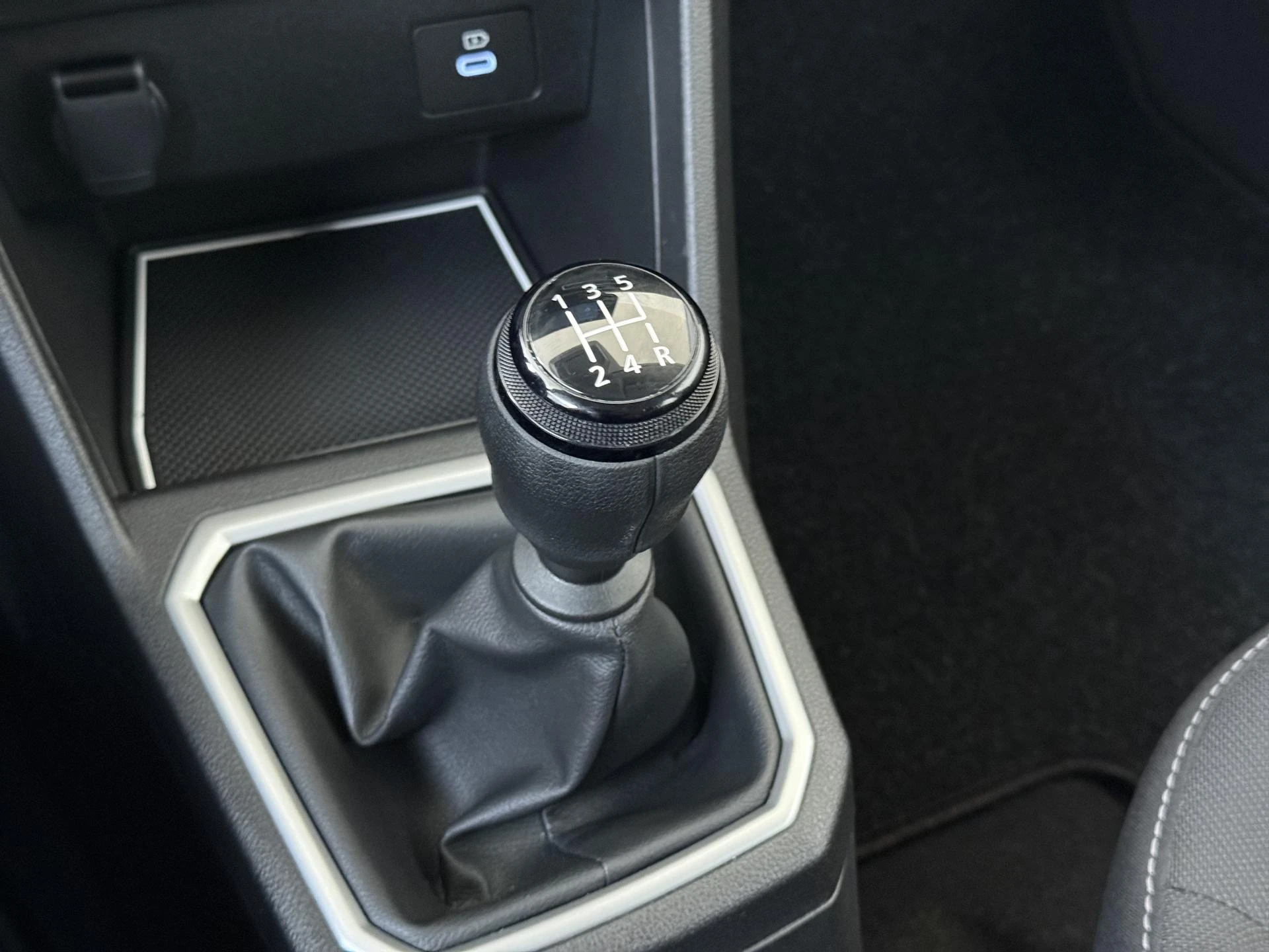 Dacia-Sandero-image-13