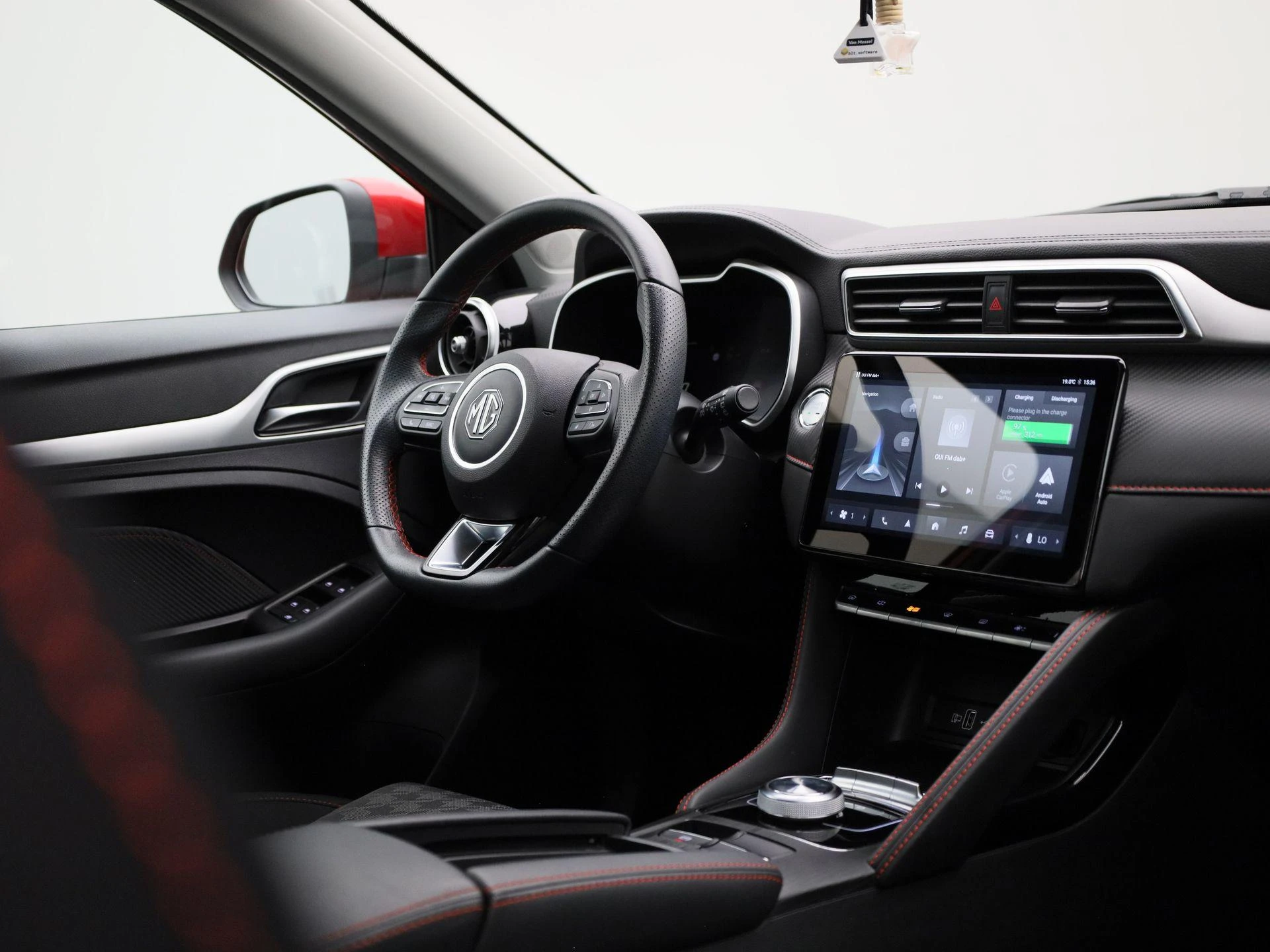 MG-ZS-image-33