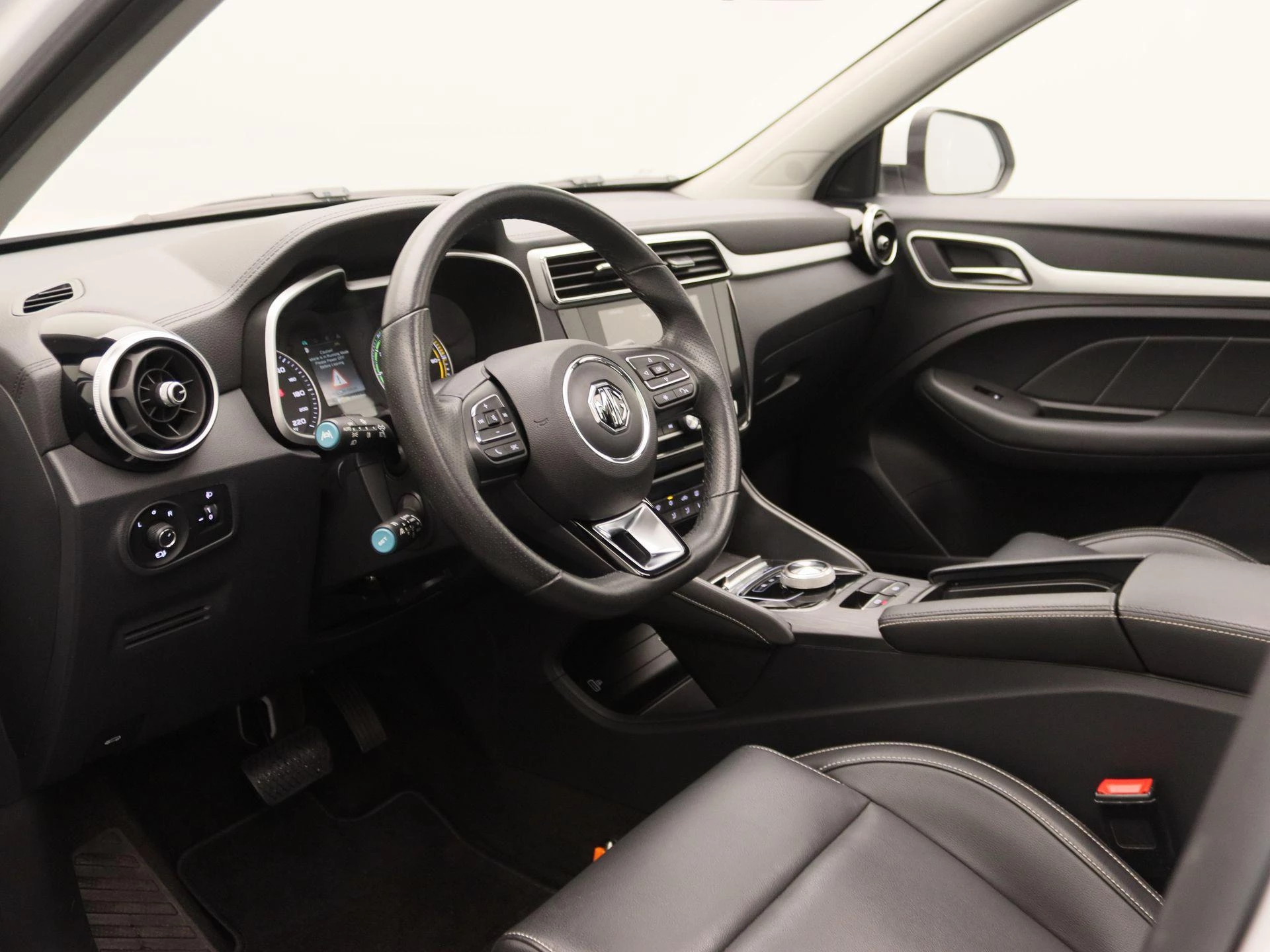MG-ZS EV-image-23