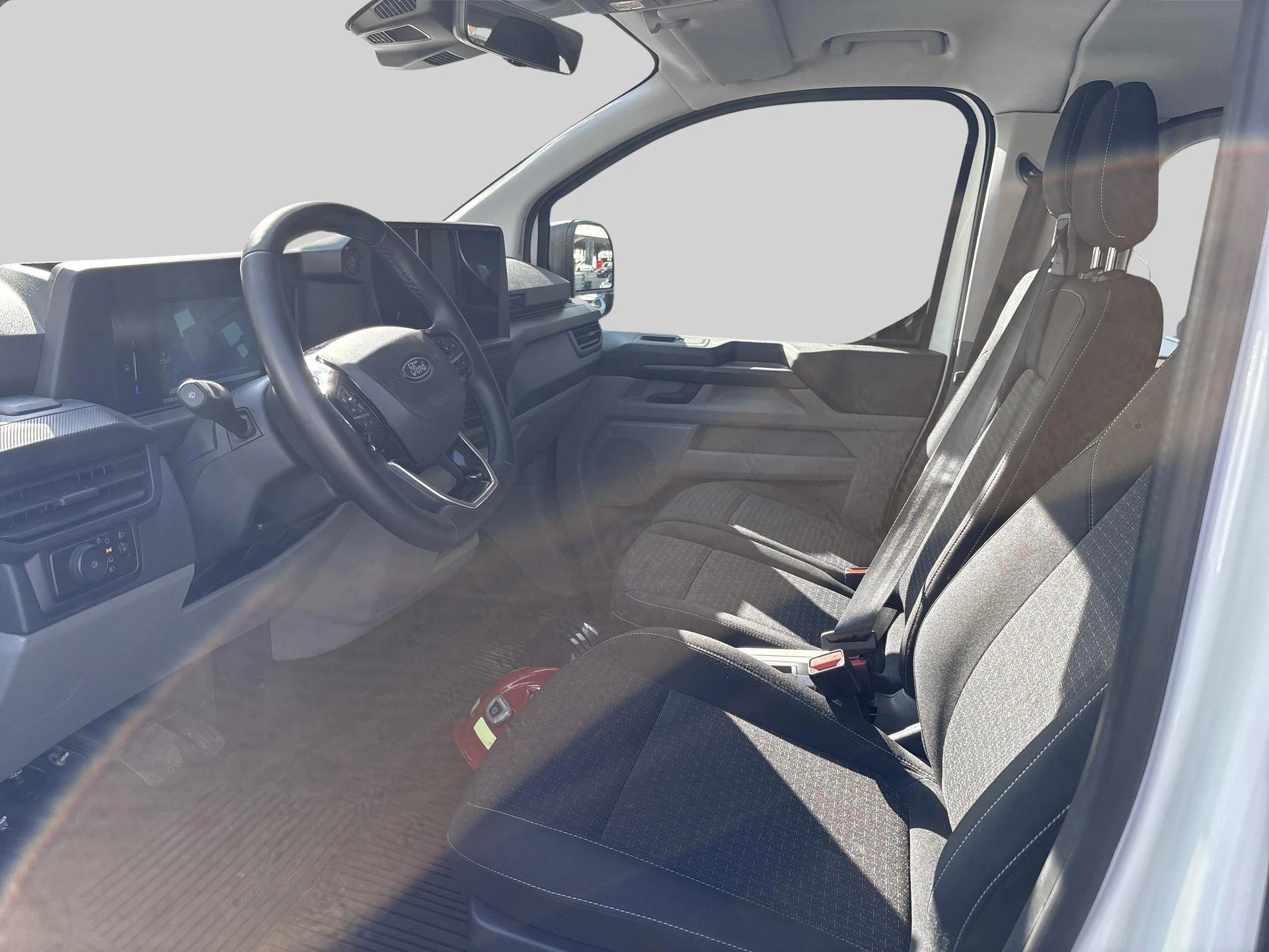 Ford-Transit Custom-image-7