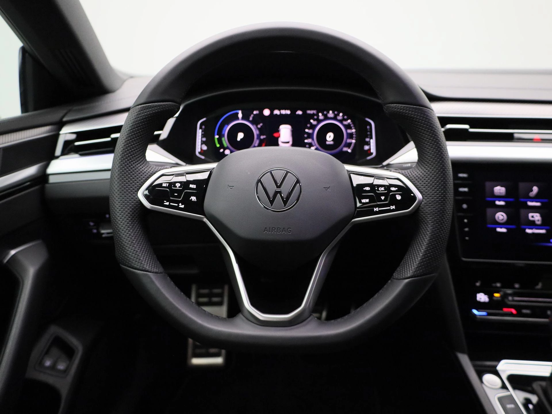 Volkswagen Arteon Shooting Brake 1.4 TSI eHybrid R-Line Business+ 218 PK|