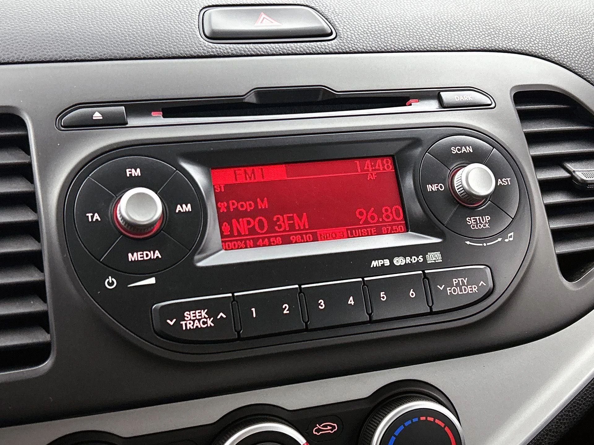 Kia-Picanto-image-6