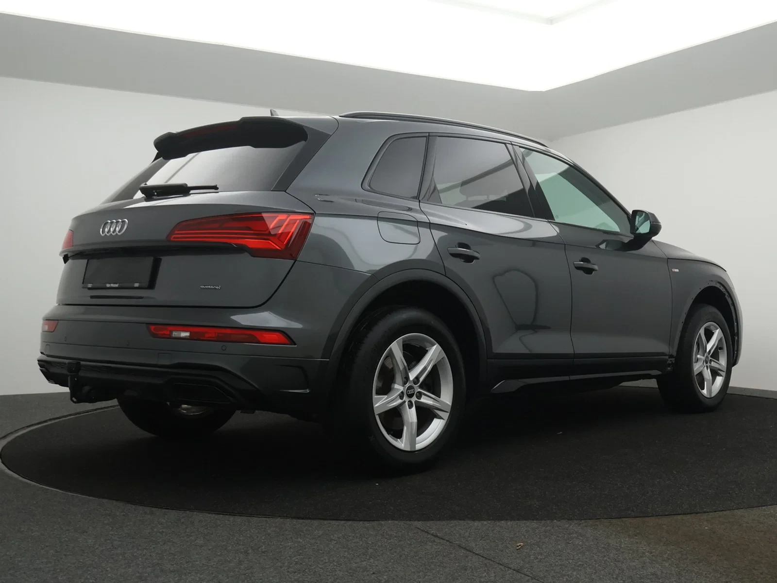 Audi Q5 Audi Q5 2XS line 45TFSI QUATTRO 265PK *AUTOMAAT*TREKHAAK*VIRTUAL COCKPIT*CAMERA*CRUISE*LEDER*APP-CON