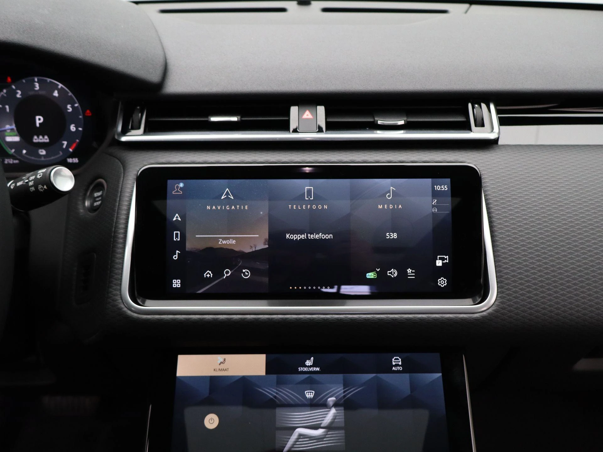 Land Rover-Range Rover Velar-image-9
