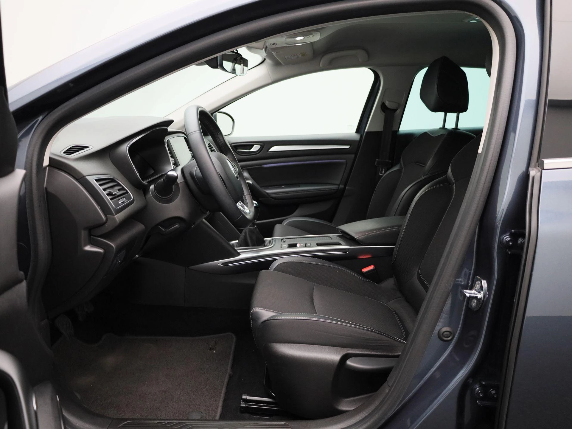 Renault-Mégane-image-8