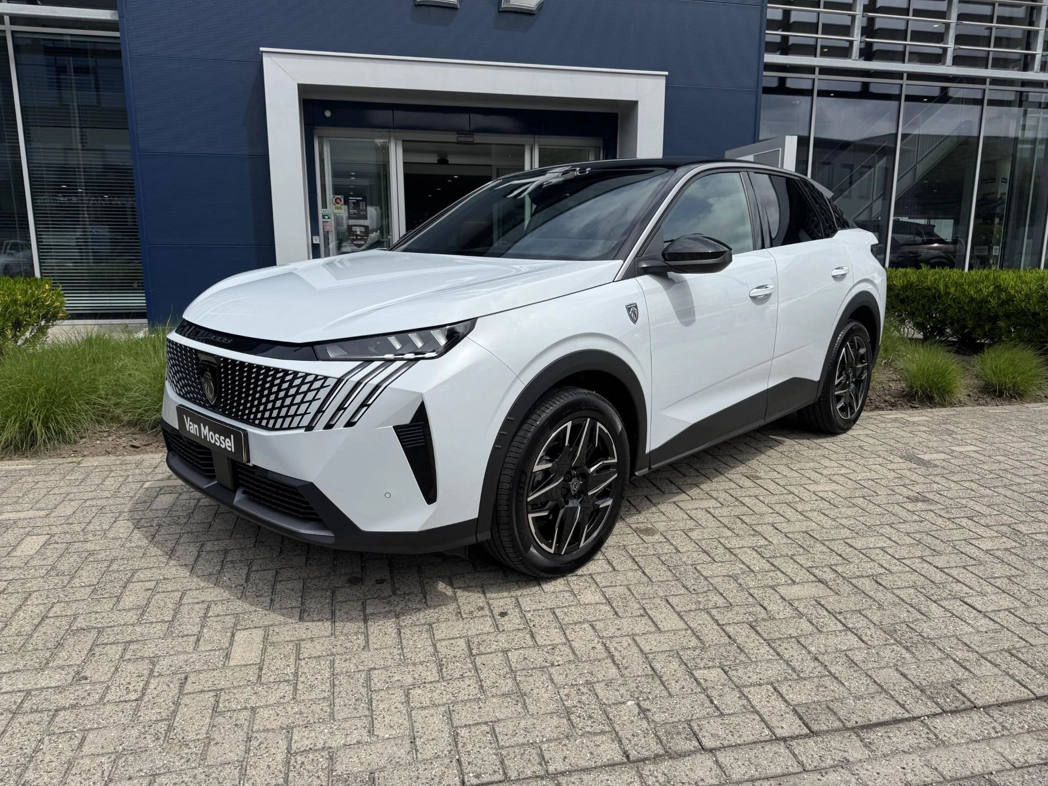 Peugeot 3008 Hybrid 145 GT